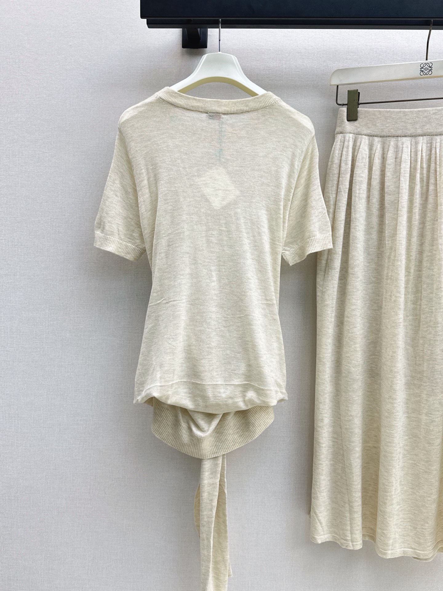 Loe 26fw knit top pleated skirt