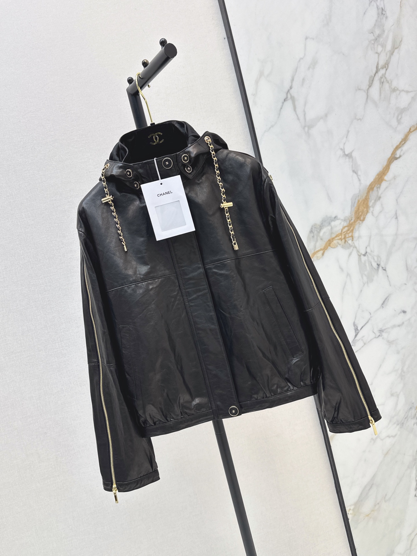 Chan 26ss leather hooded jacket
