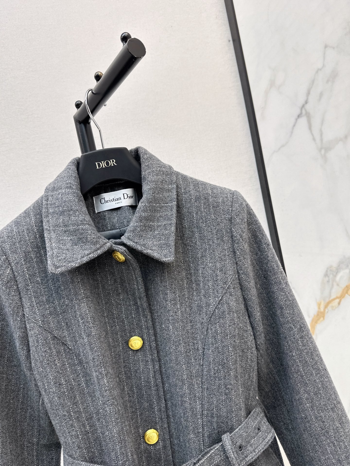 CD 26fw  herringbone belted jacket