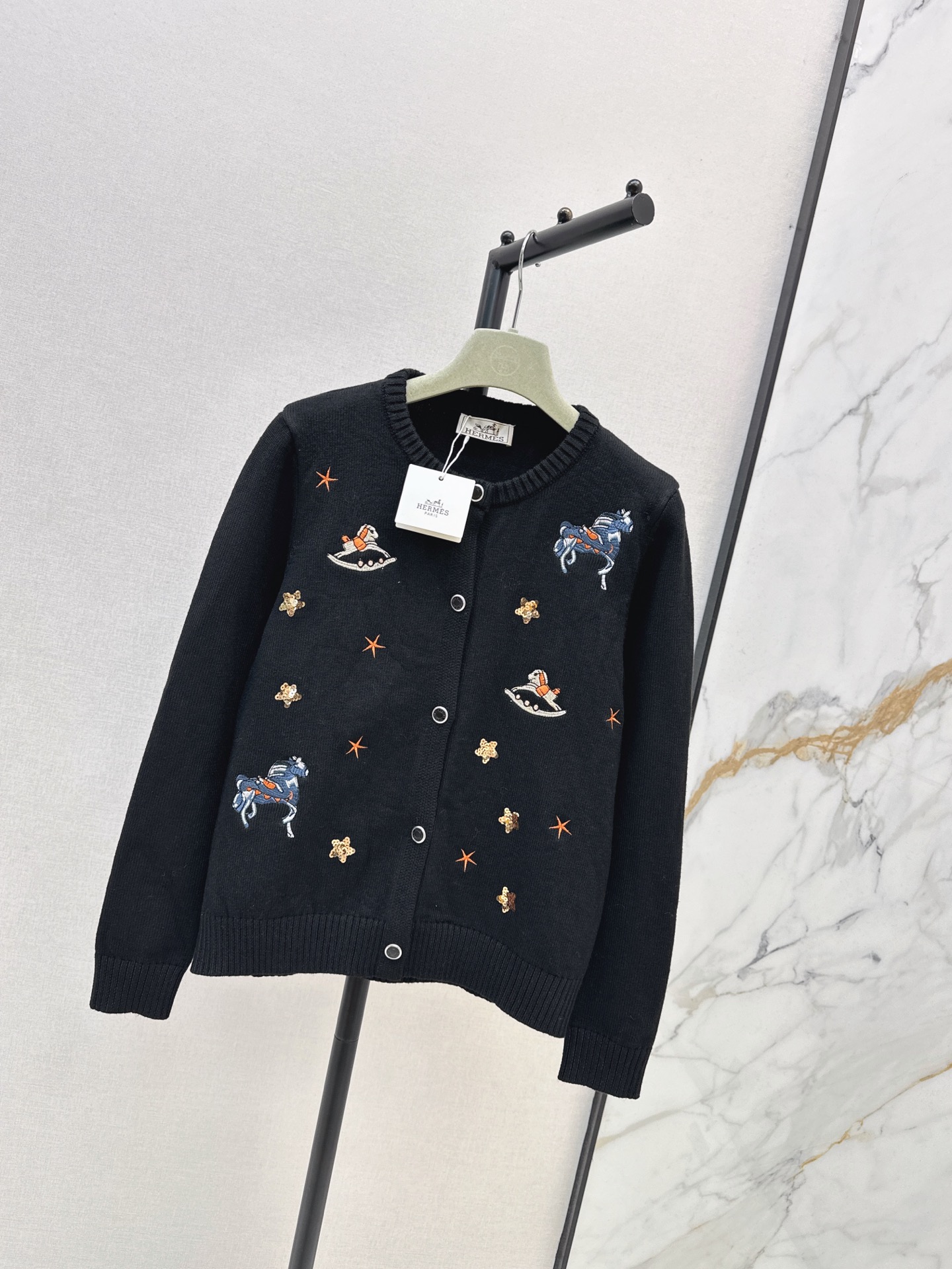 Her 26fw embroidery knit cardigan