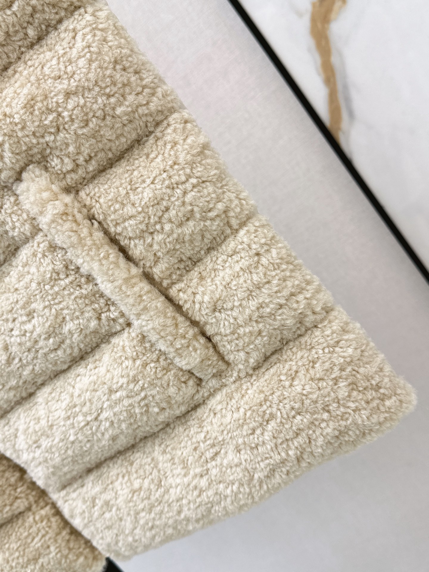 Monc 26fw shearling-fleece down vest