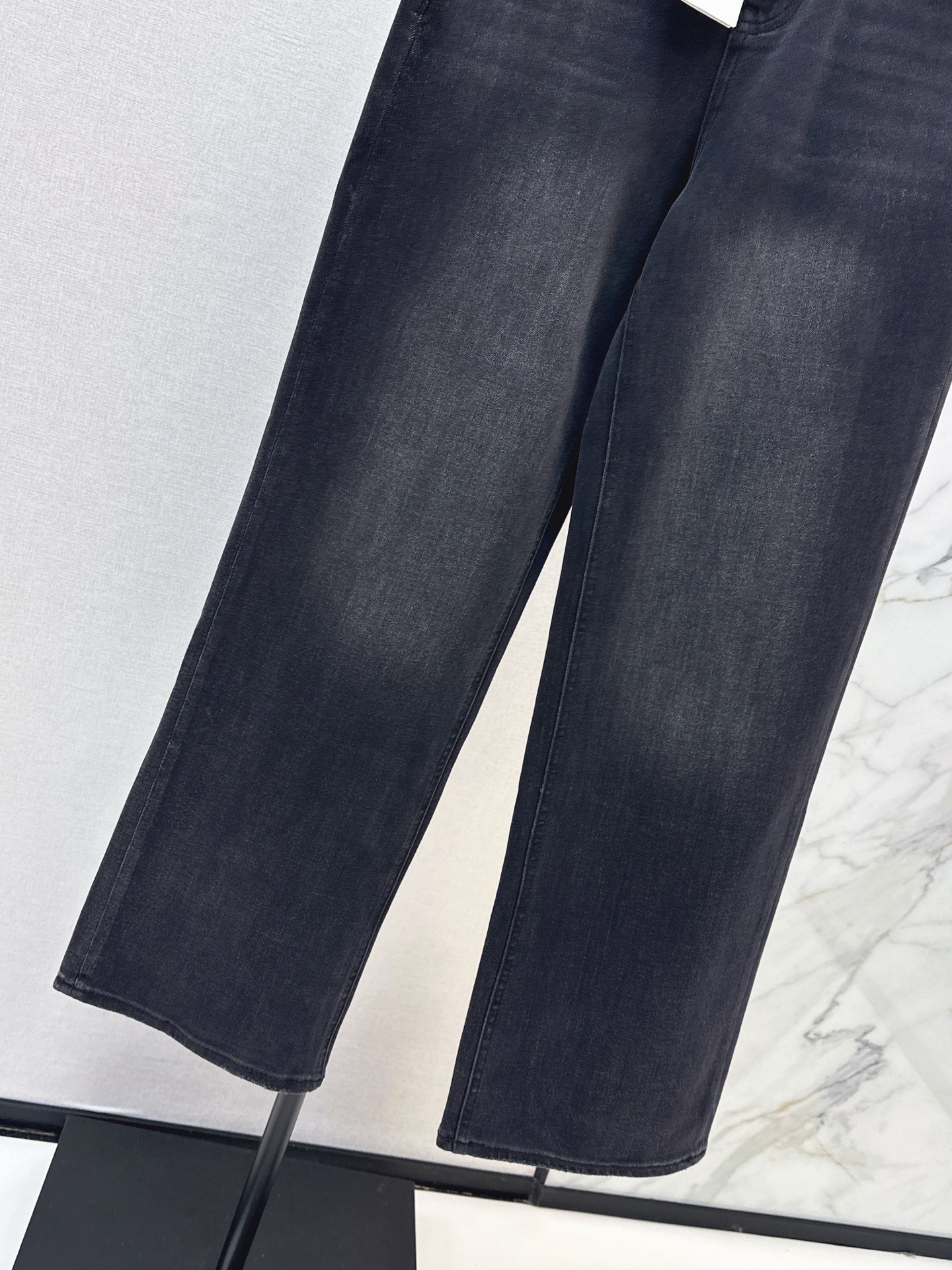 Celi 26fw straight-leg jeans