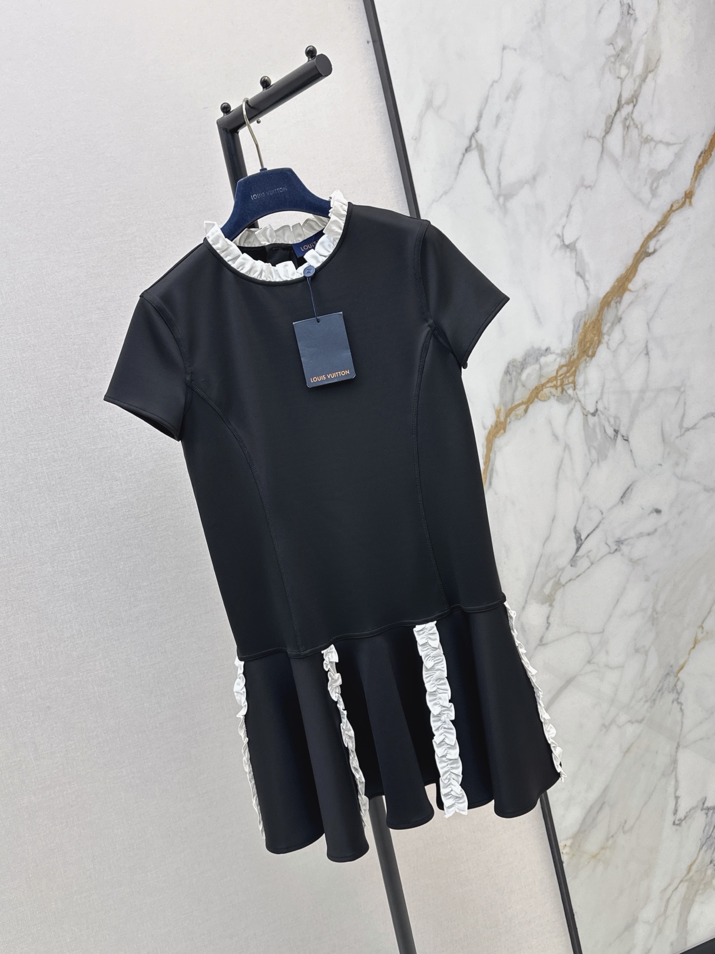 Loui 26ss ruffle trim dress