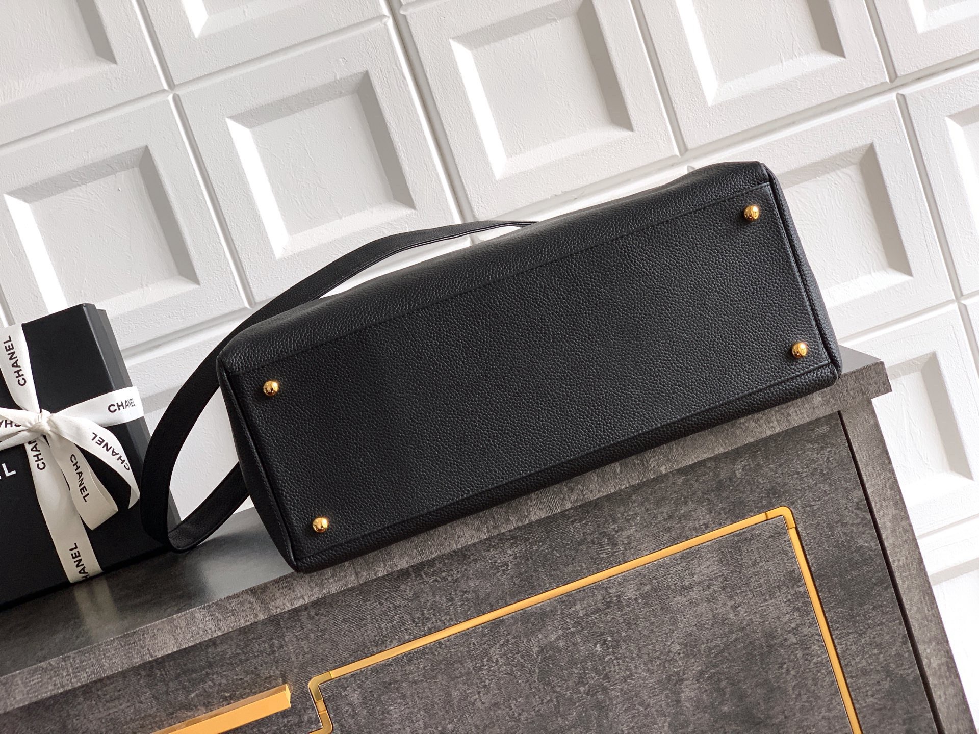 Chan 26fw cerf tote bag