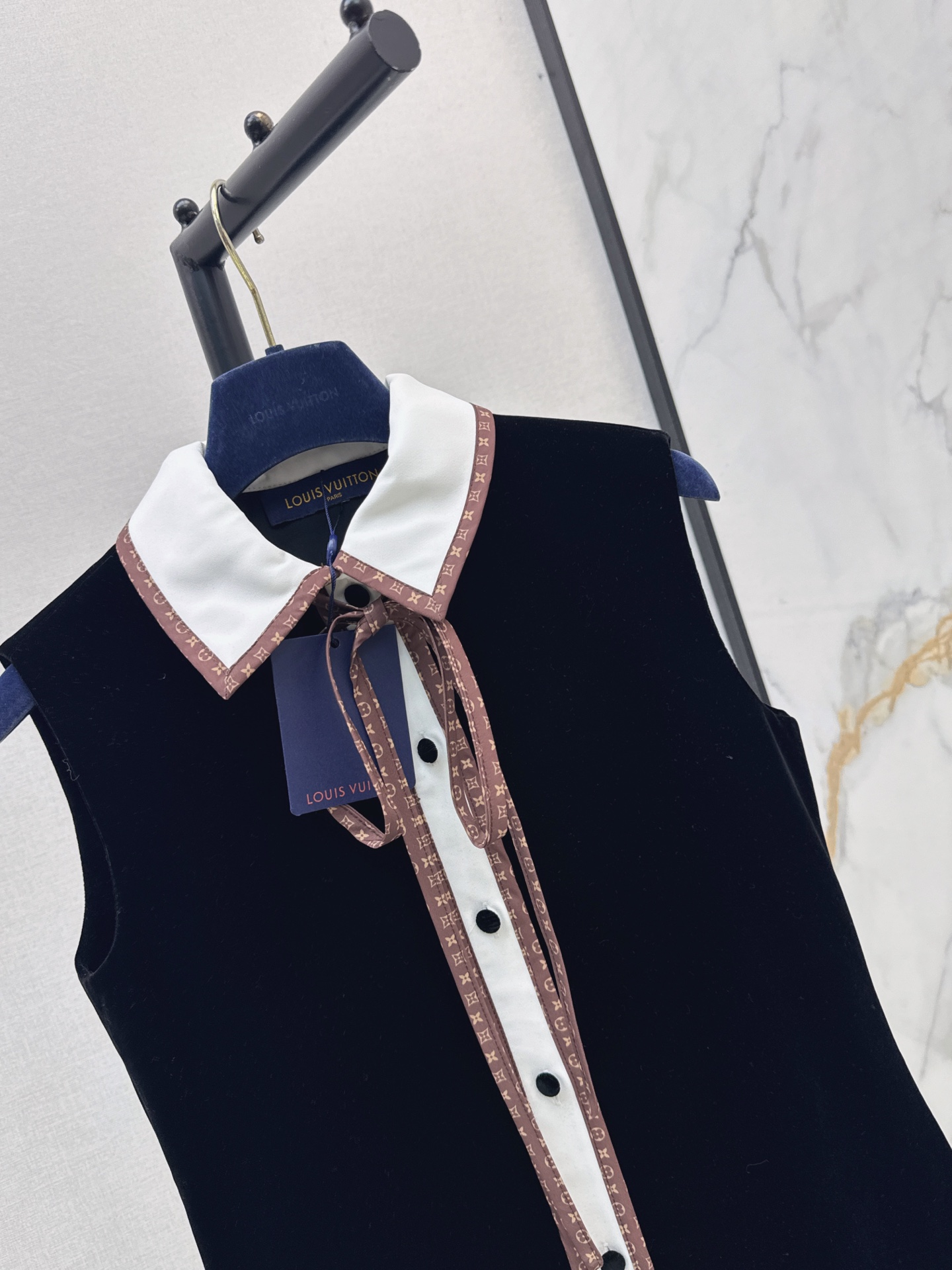 Loui 26fw ribbon sleeveless dress