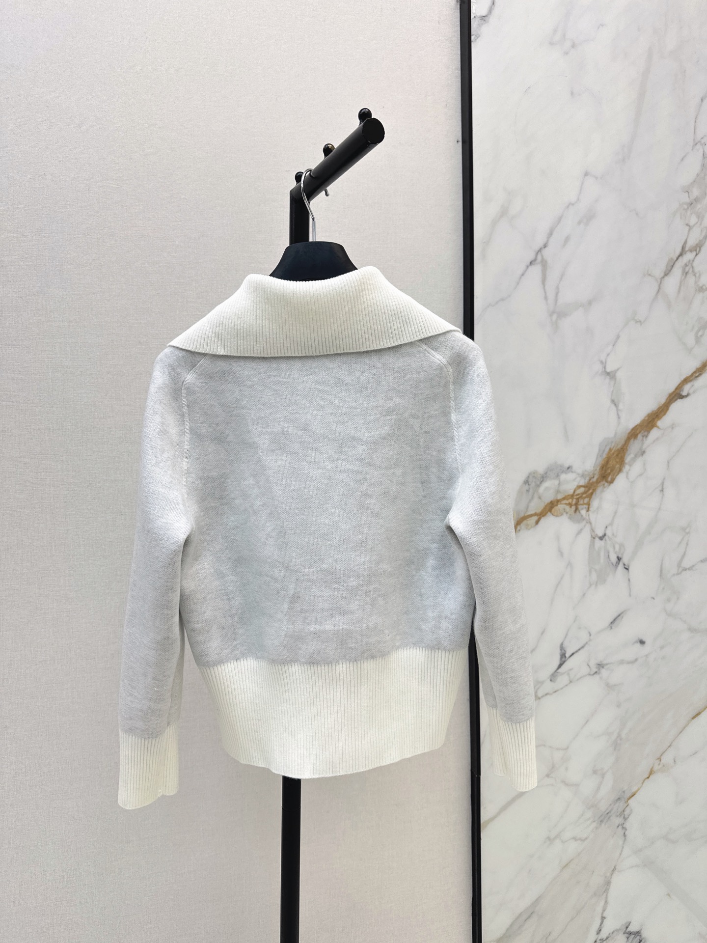 CD 26fw cashmere cardigan