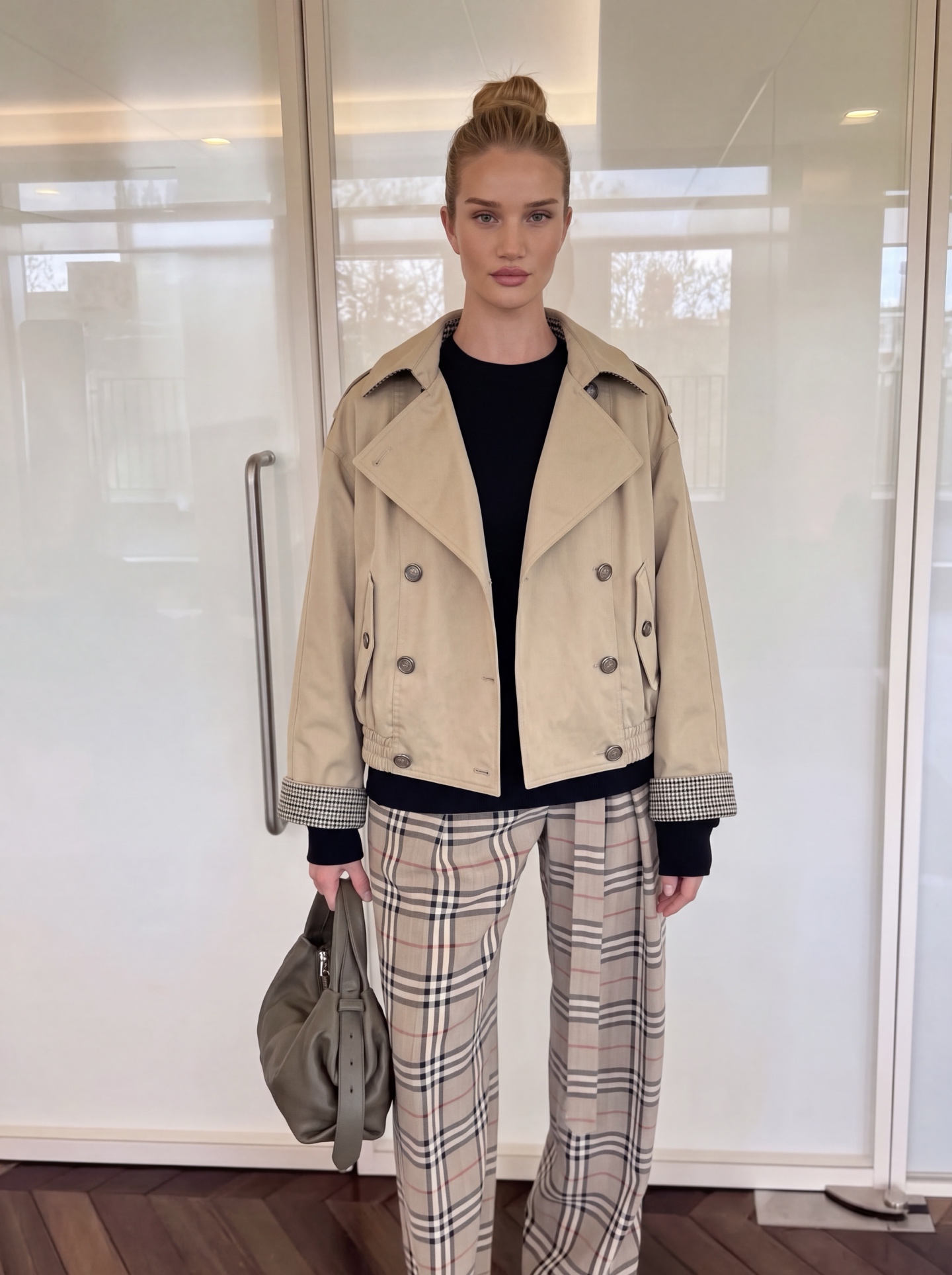 Brun 26fw cropped trench coats