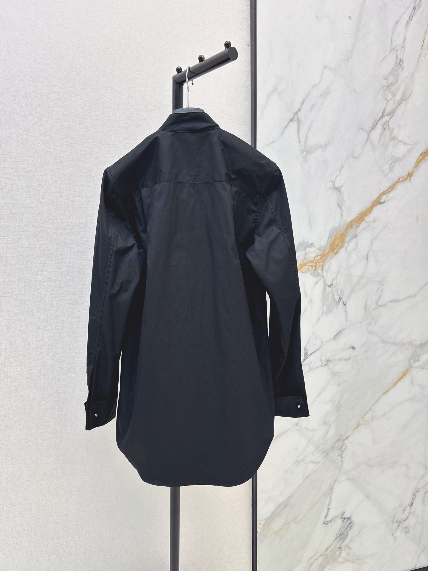 CD 26fw Ring-Detail Tie-Neck Shirt