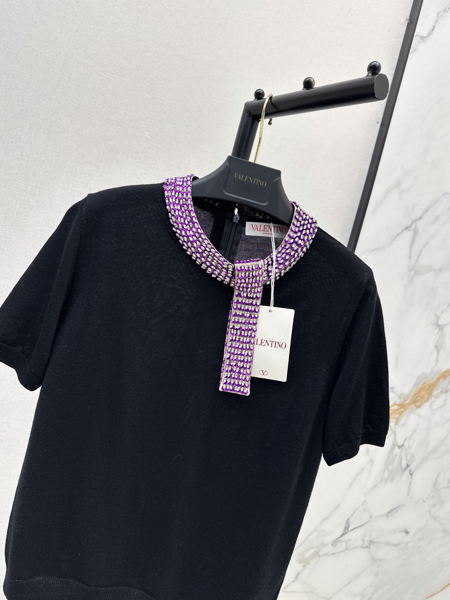 Valen 26fw rhinestone ribbon knit top