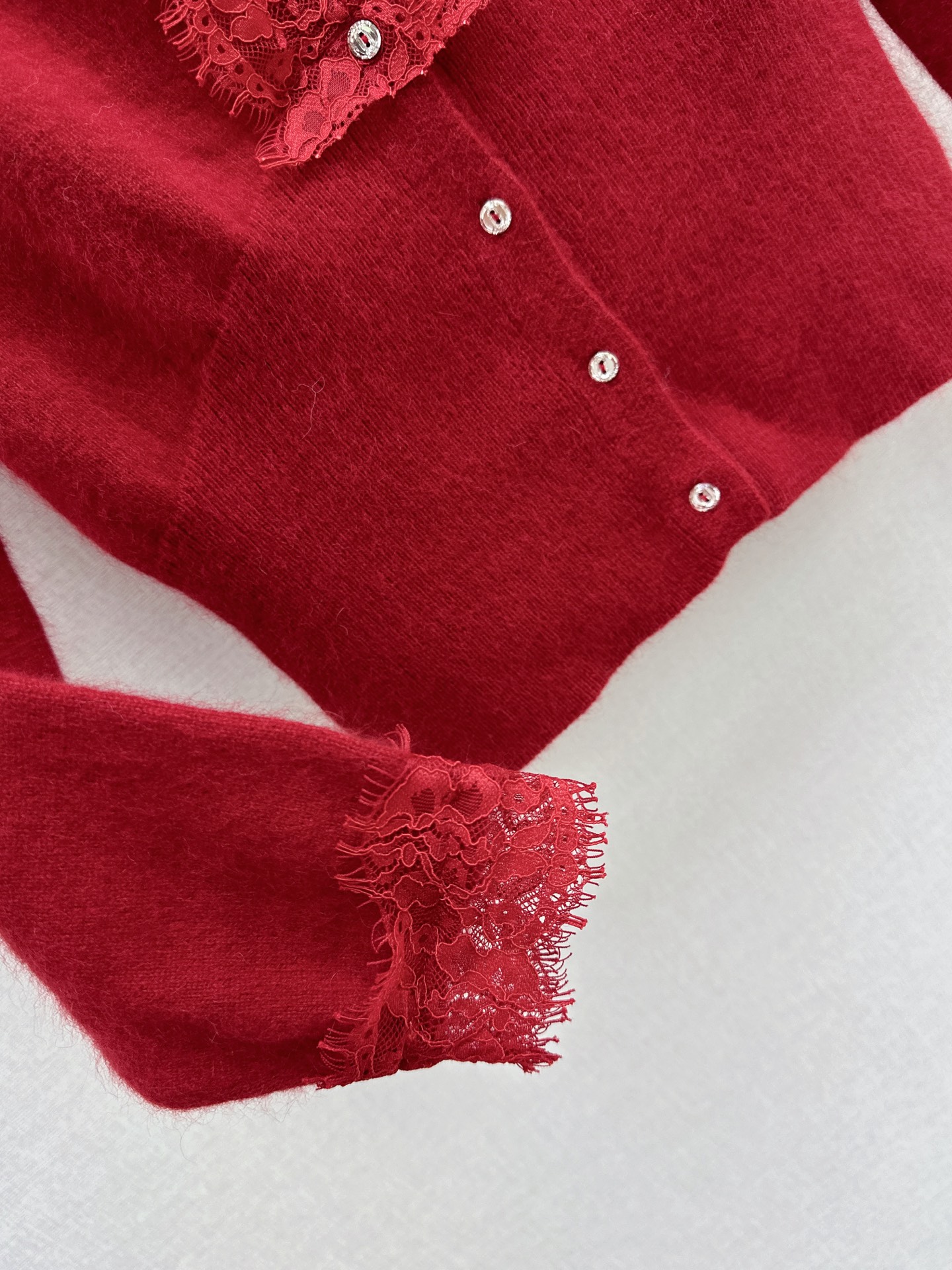 ES 26fw lace contract knit sweater