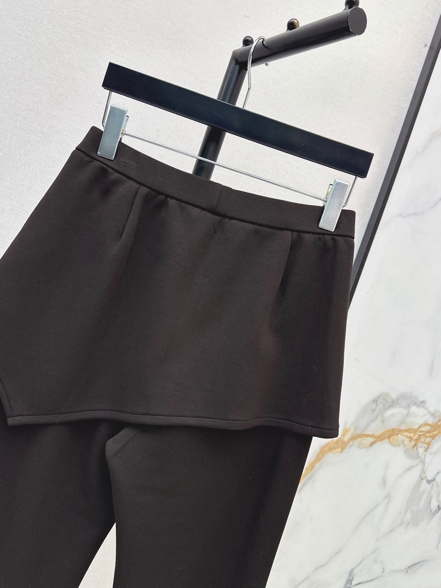 Sain 26fw asymmetric skirt-overlay flared pants