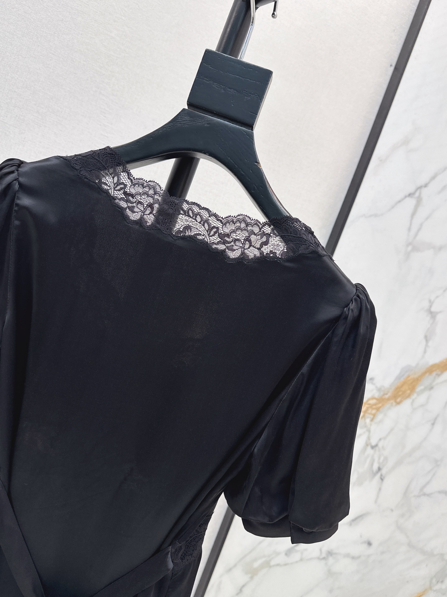 ES 26ss lace contract saint top