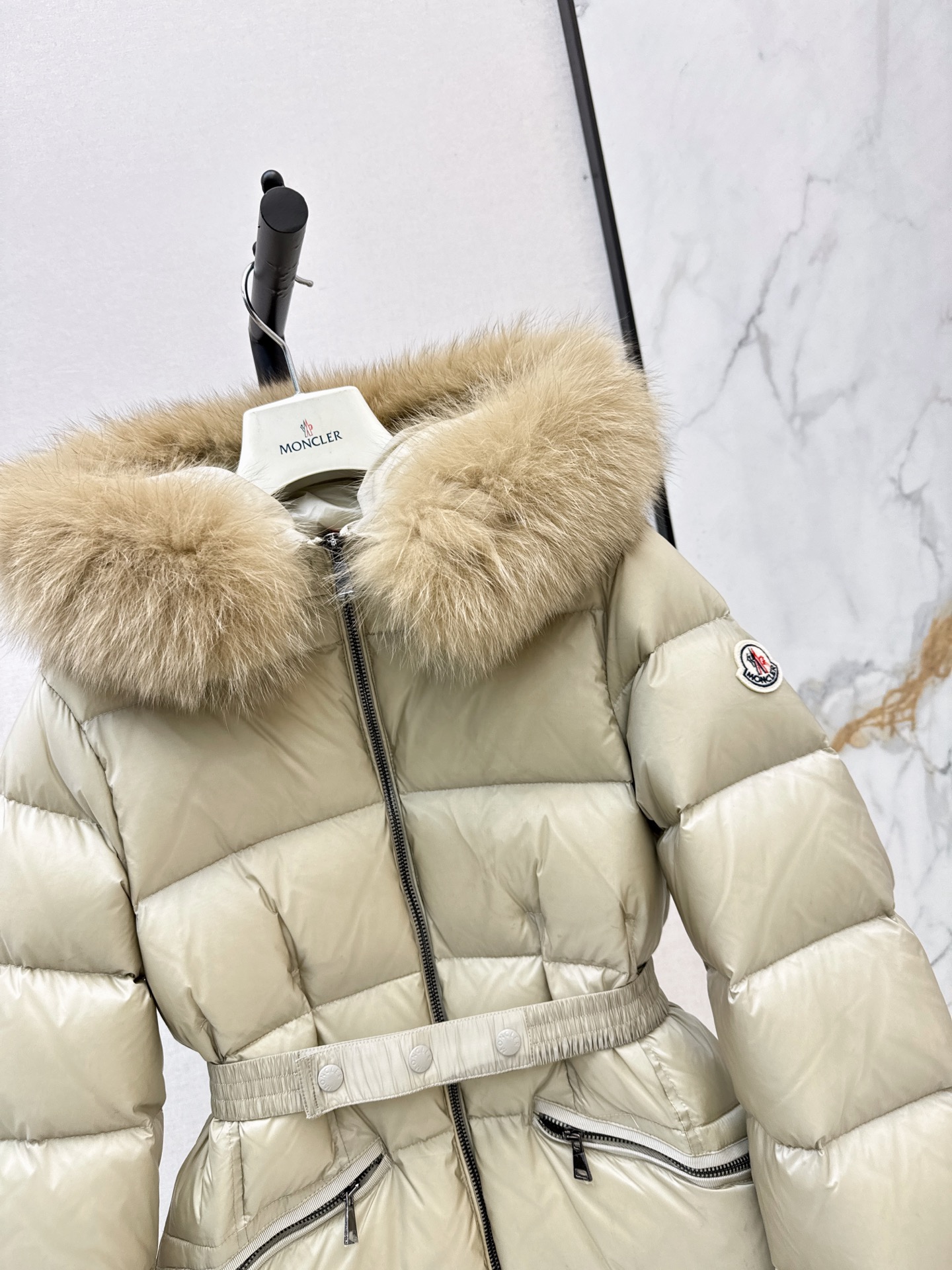 Monc 26fw fur-trim belted down jacket