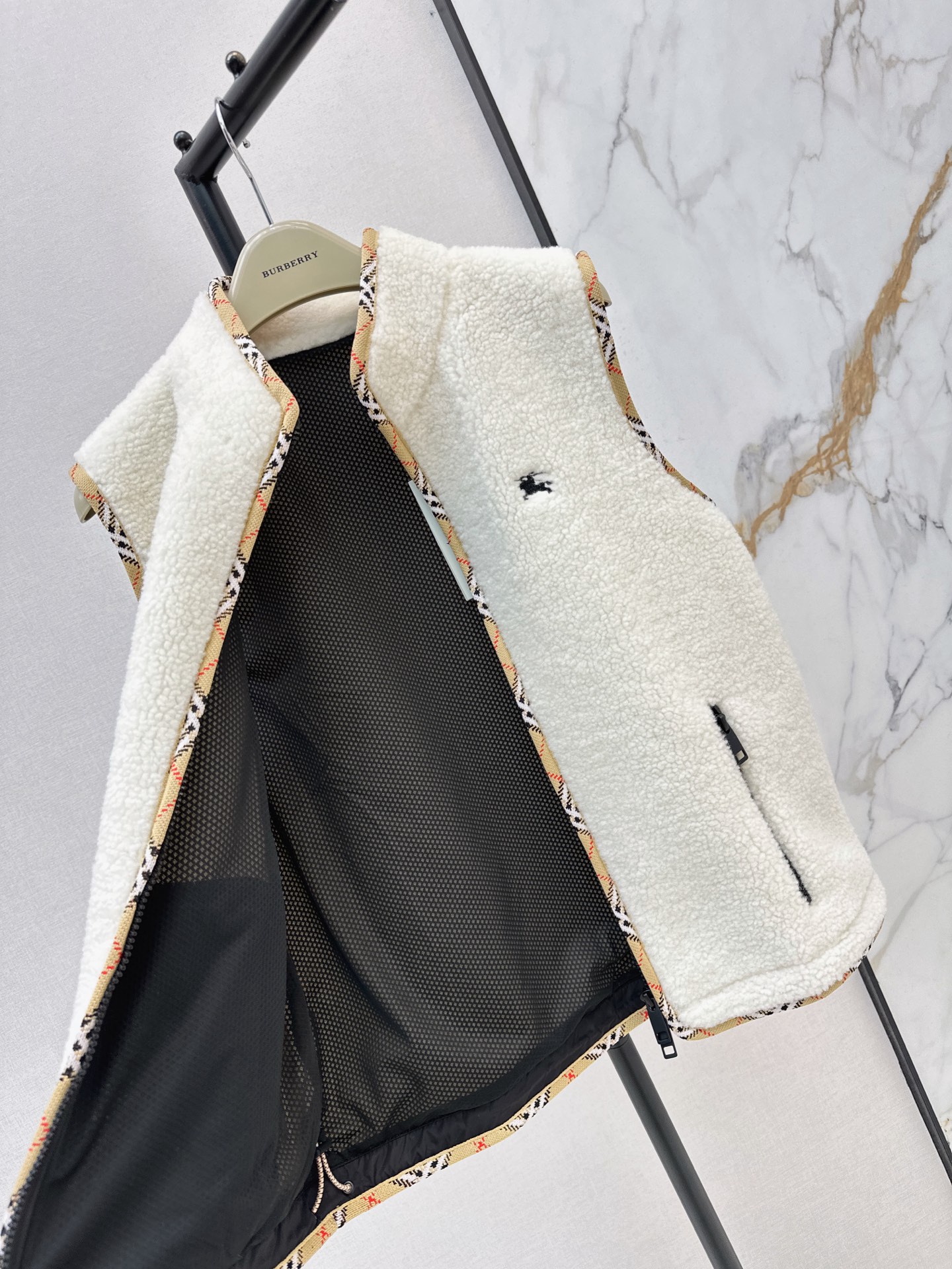 Bur 26fw sherpa fleece zipper vest