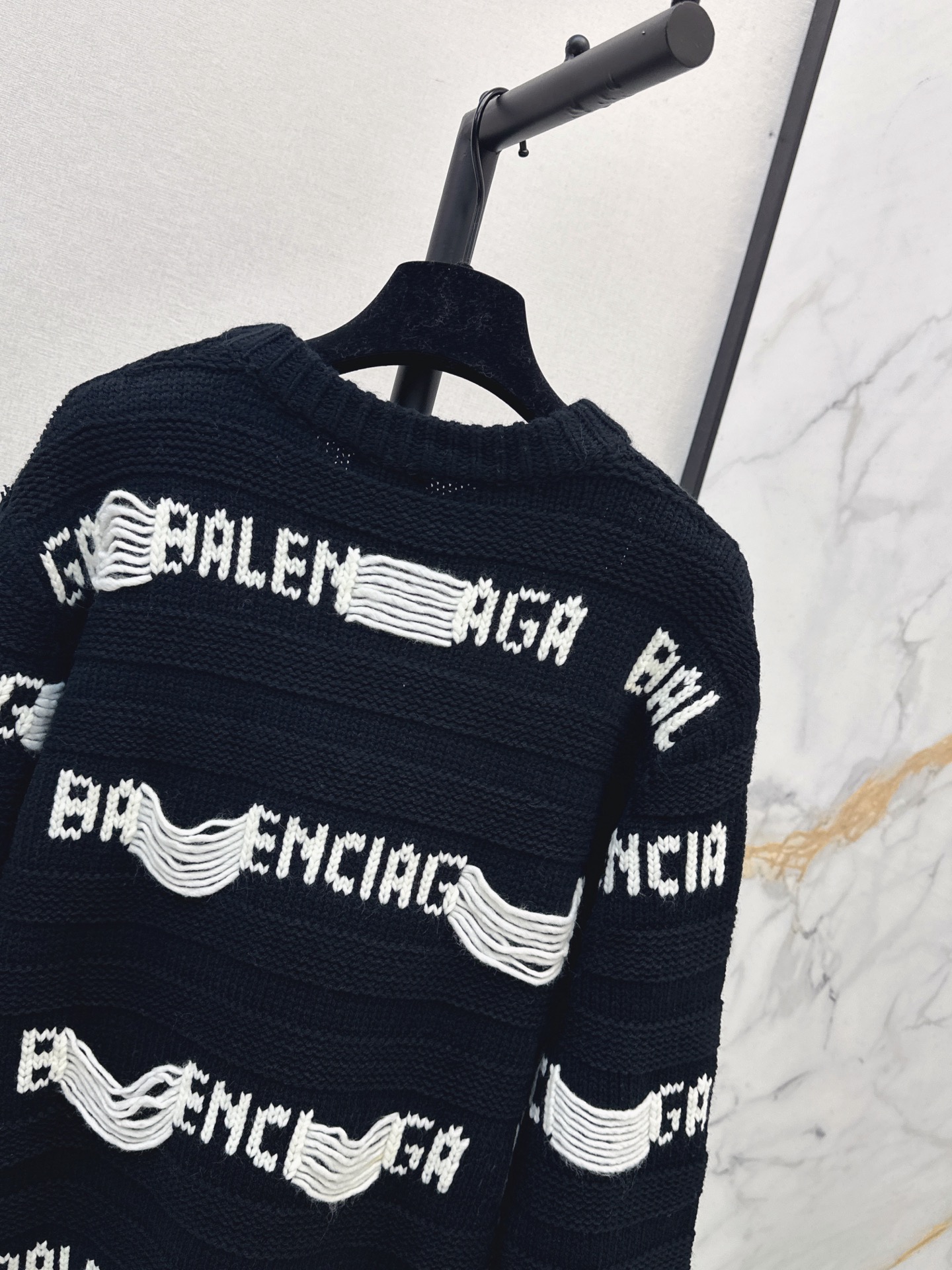 Balen 26fw jacquard sweater