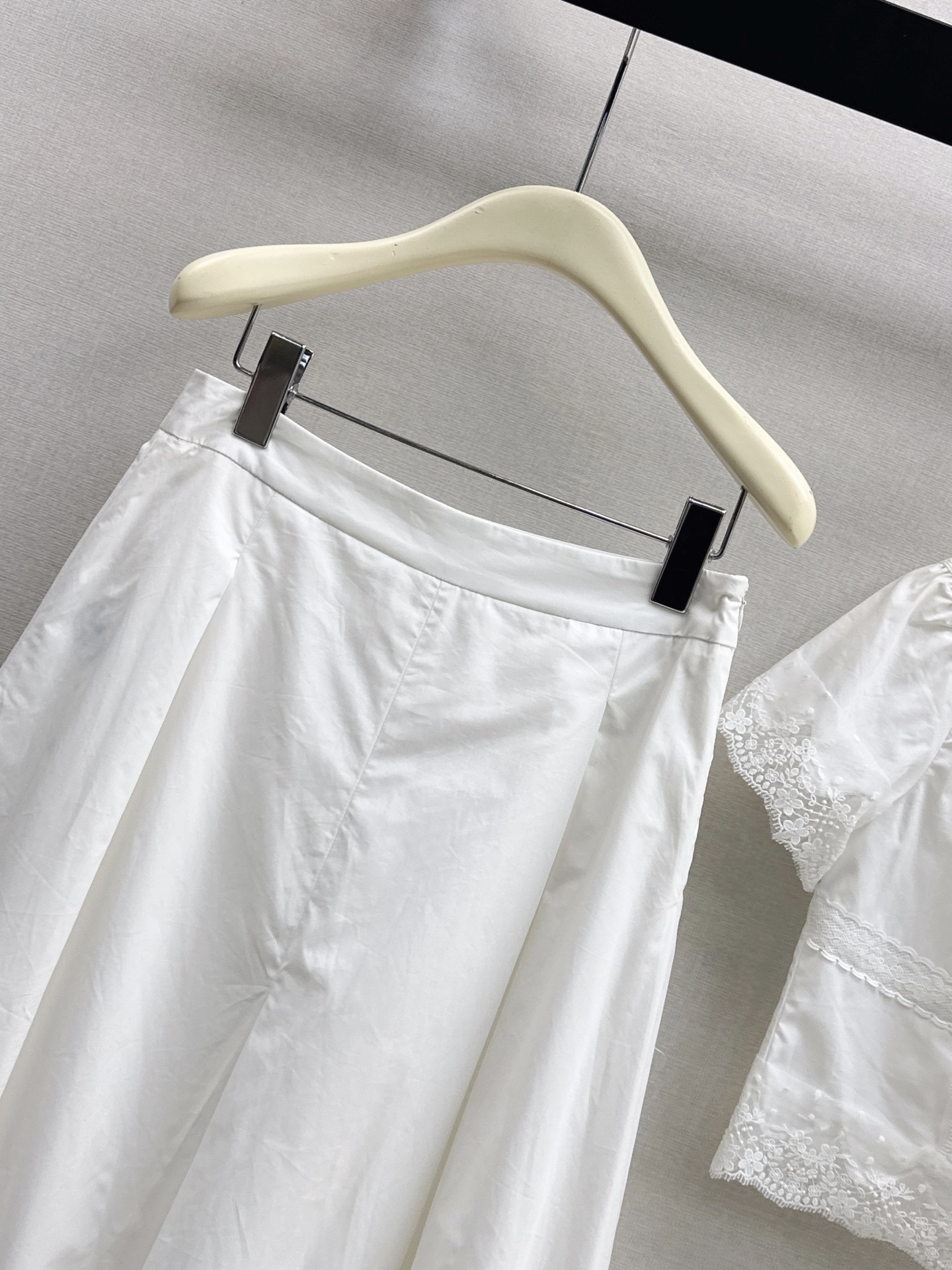 ES 26ss cropped shirt skirt sets
