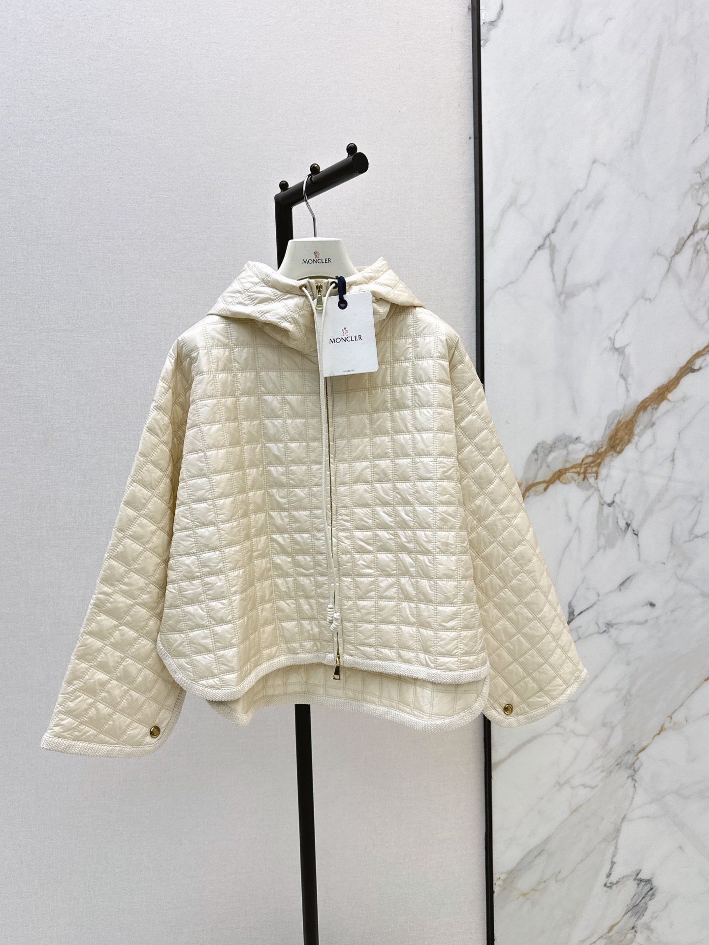 Monc 26fw hooded padded jacket