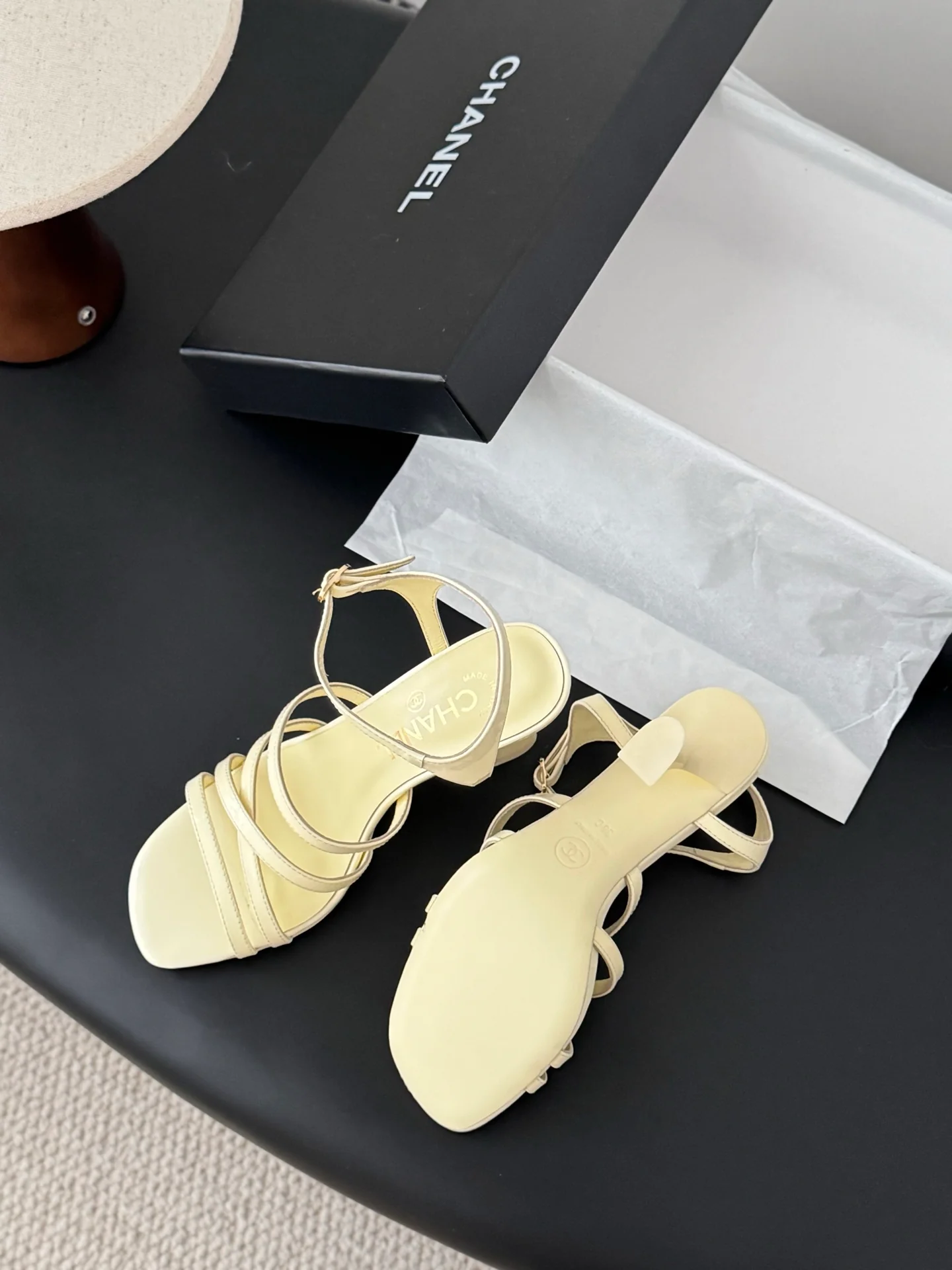 Chan 25fw high heel sandals