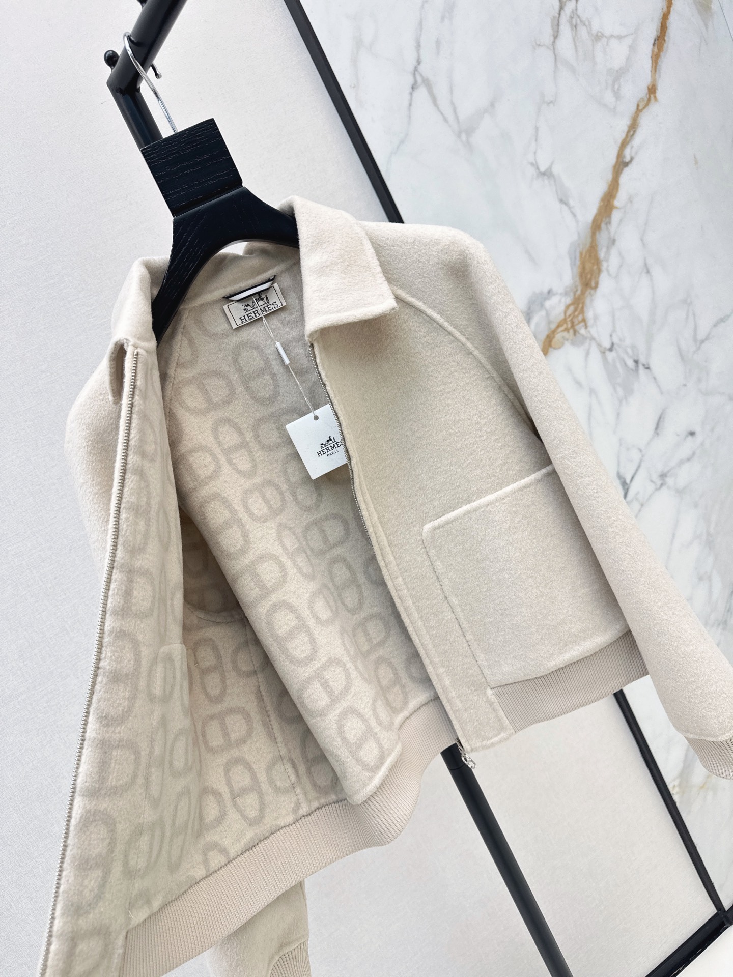 Her 26fw cropped jacket
