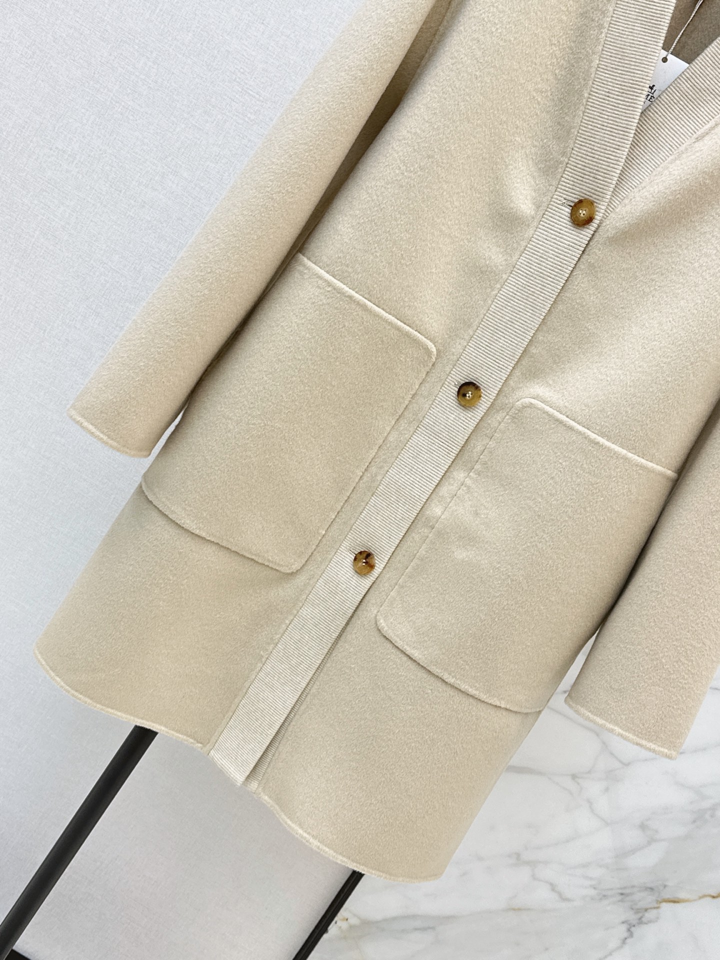Her 26fw woolen oveercoats