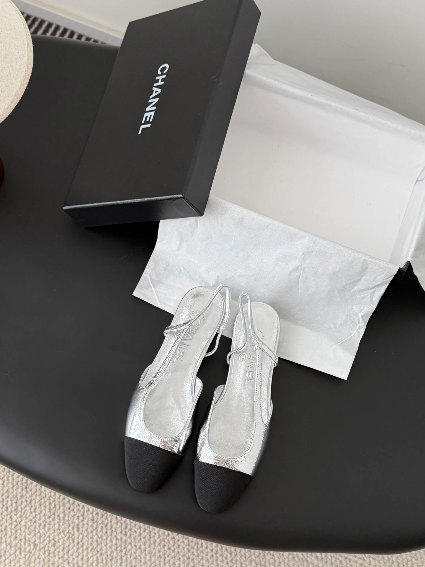 Chan 25fw slingback sandals