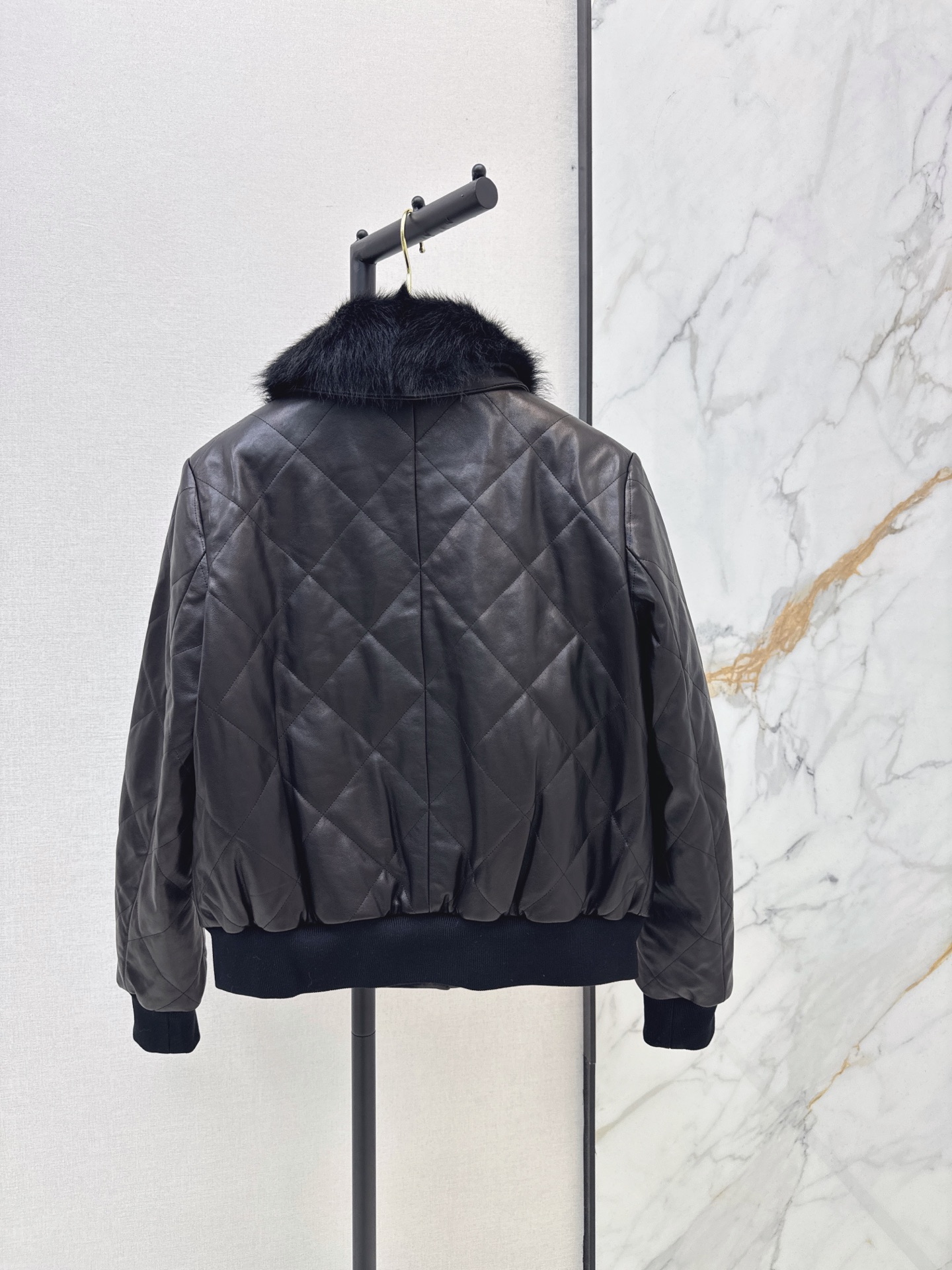 Chan 26fw fur-trim leathjer jacket
