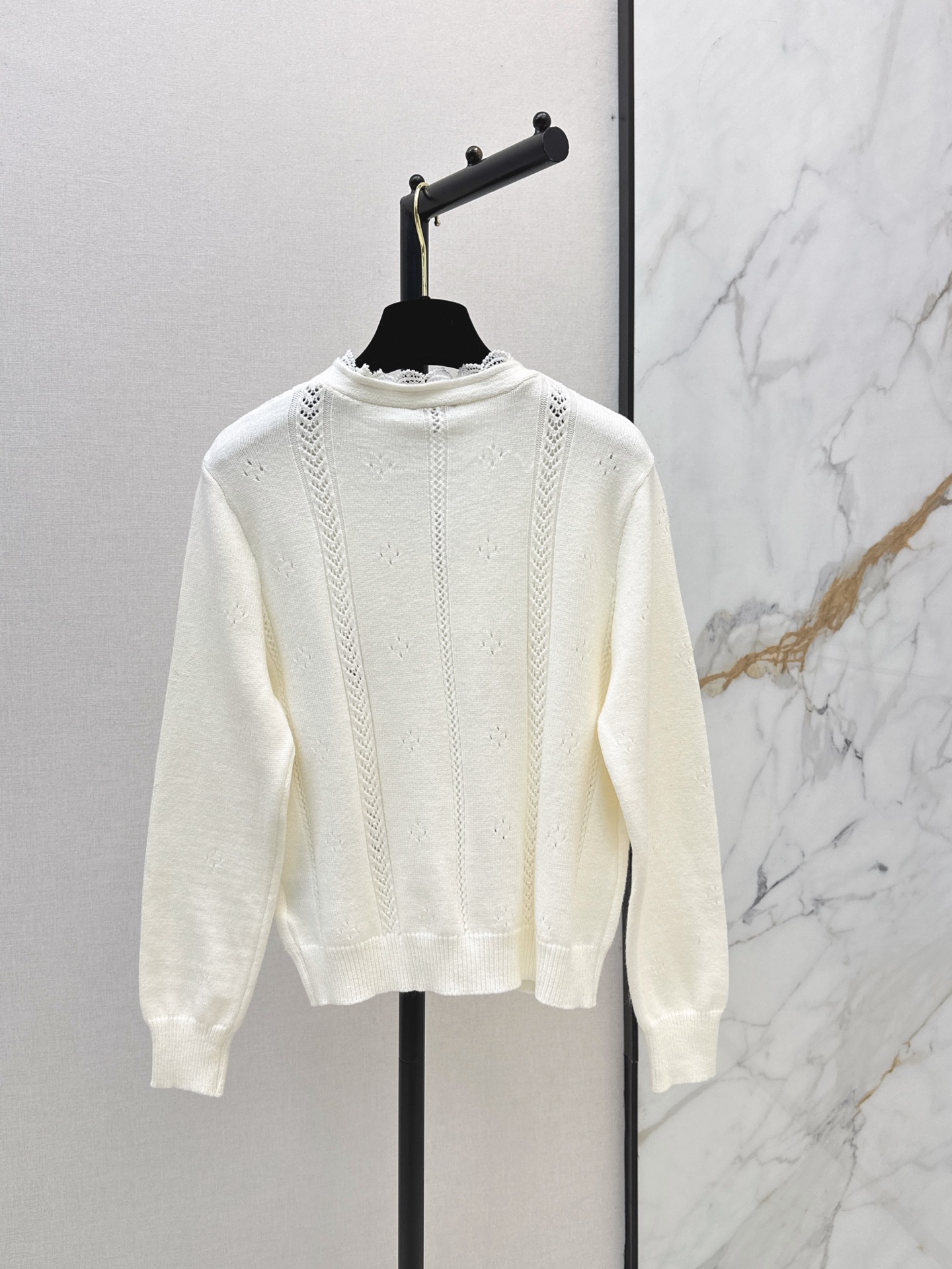 Chan 26fw embroidery knit cardigan