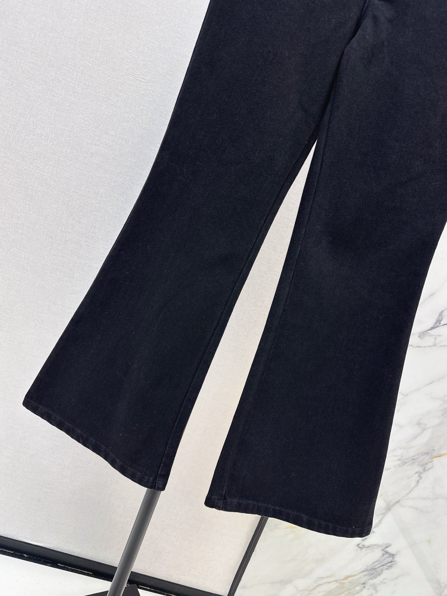 Bott 26fw flared jeans