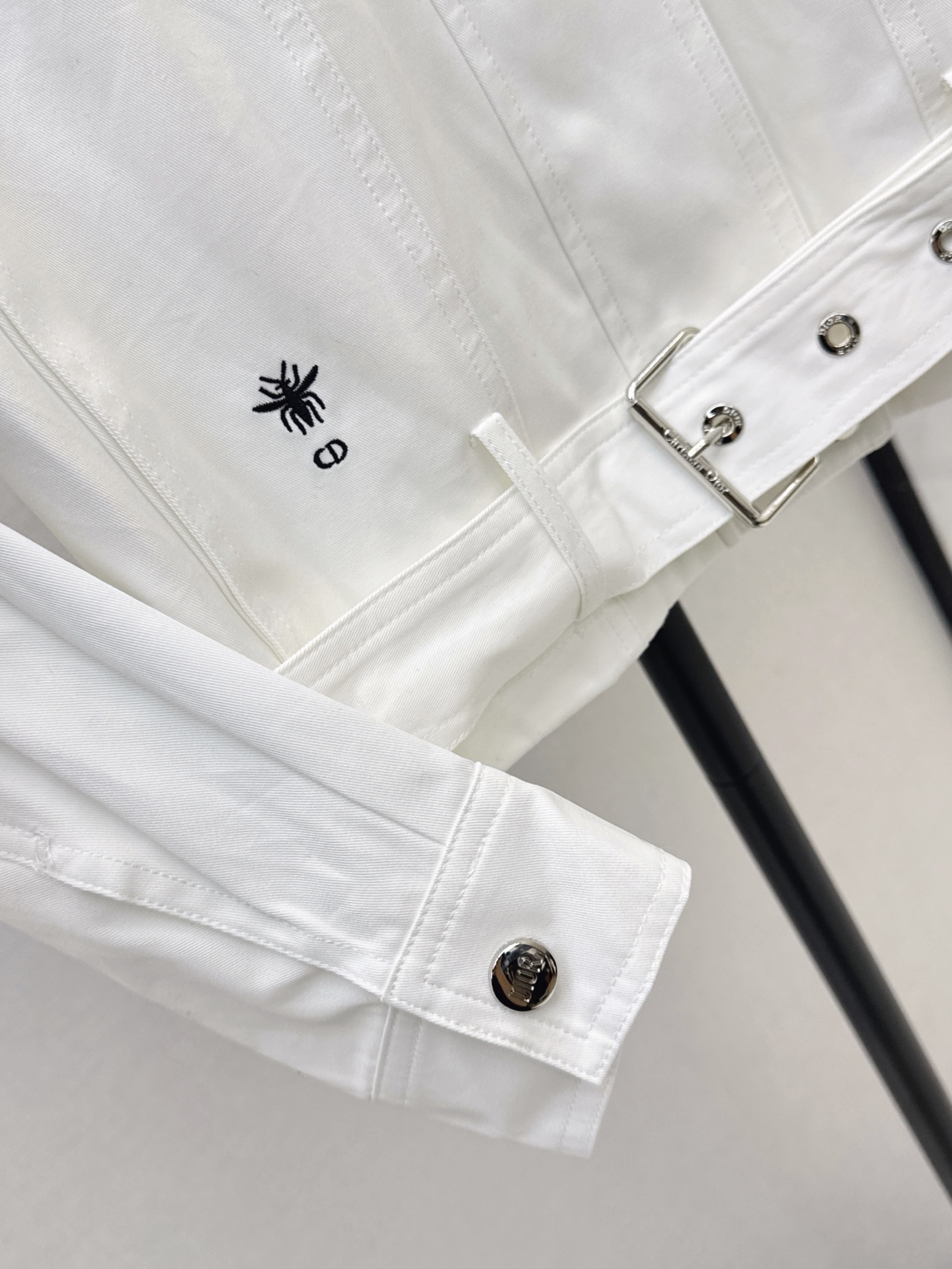 CD 26fw Stand-Collar Belted Cropped Jacket