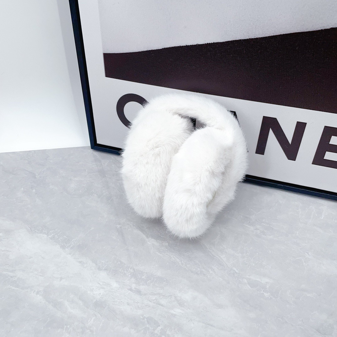 CD 26fw fluffy fur-look earmuffs