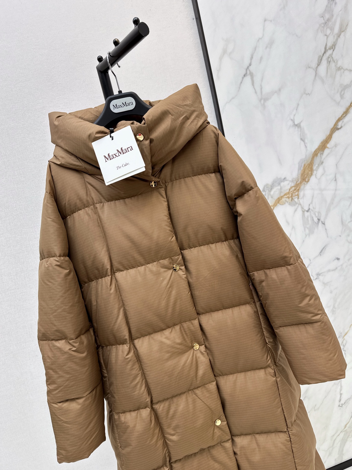 Max 26fw hooded long down jacket