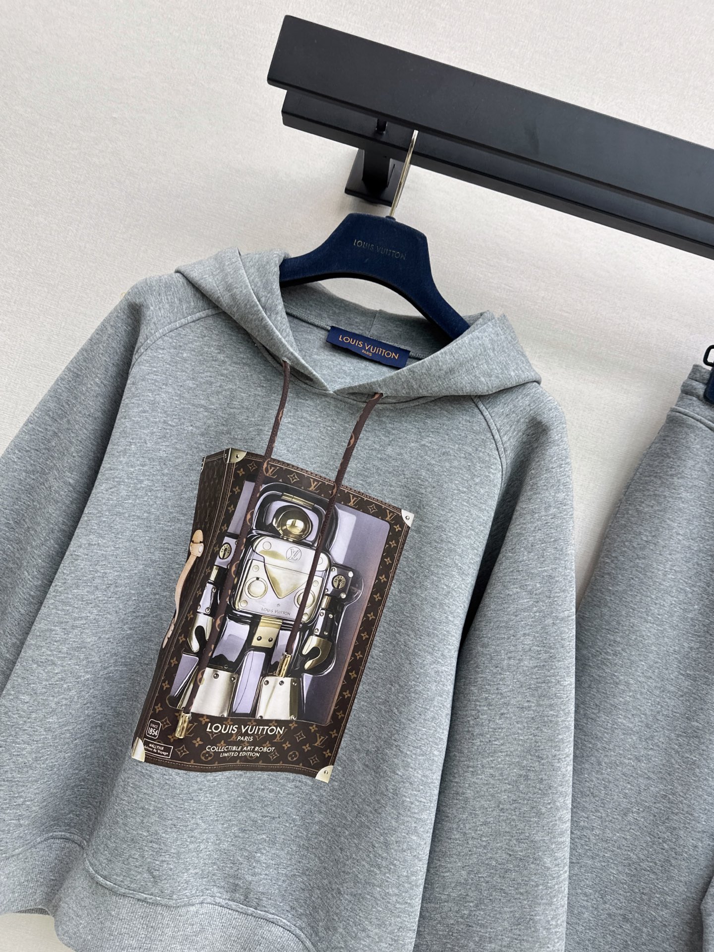 Loui 26fw print hoodie pants sets