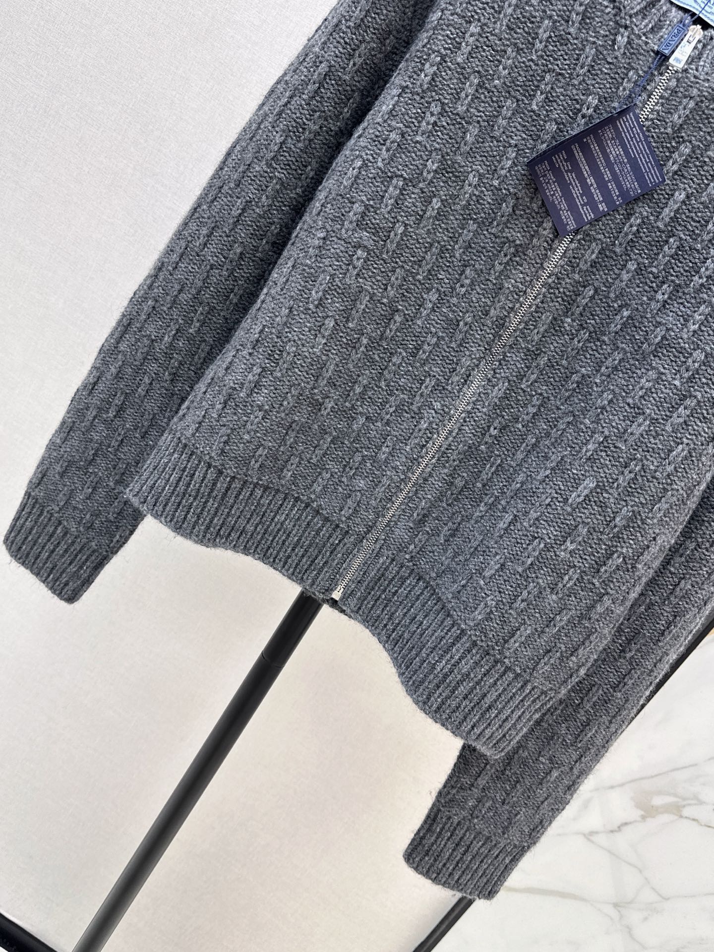 Pra 26fw cable zipper knit jacket