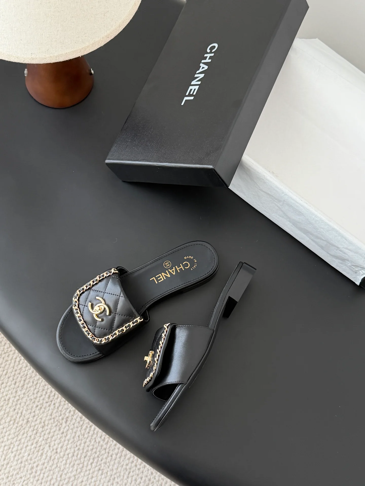 Chan 26ss sandals