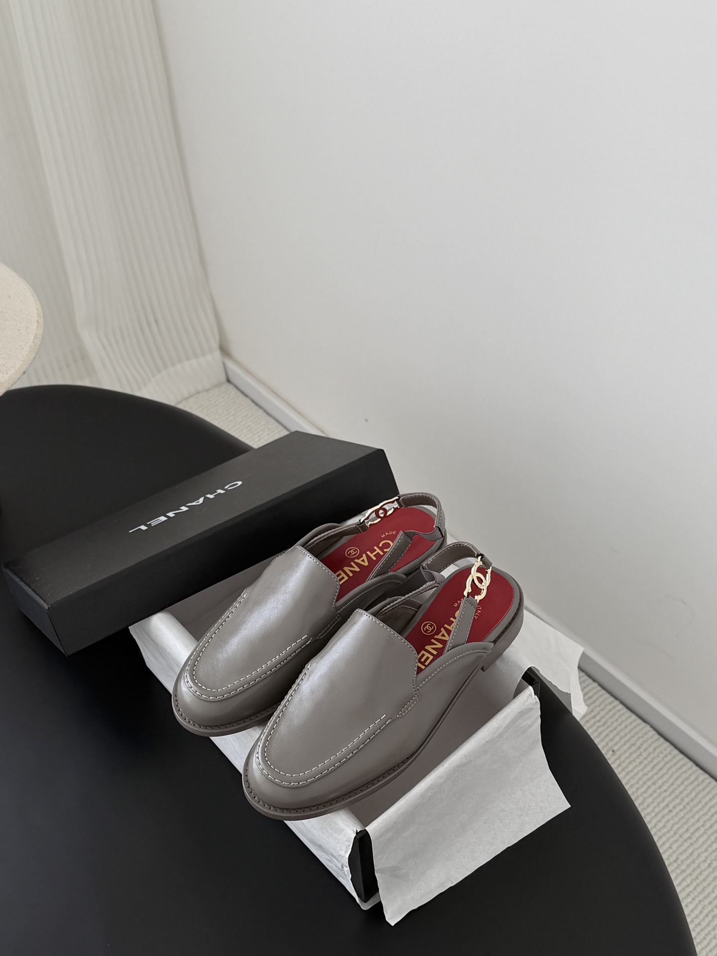 Chan 26ss slingback loafers