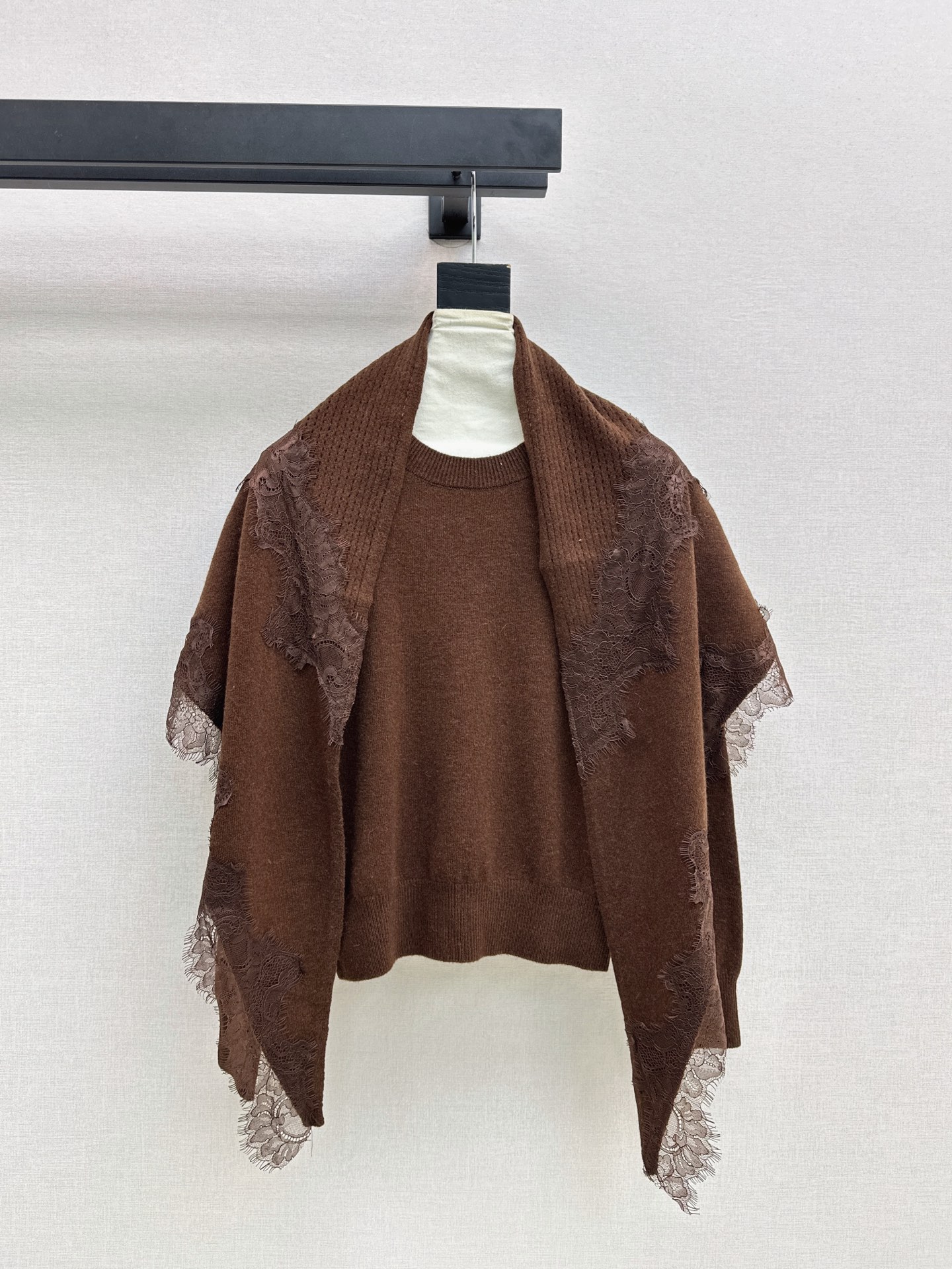 ES 26fw knit lace cape sweater sets