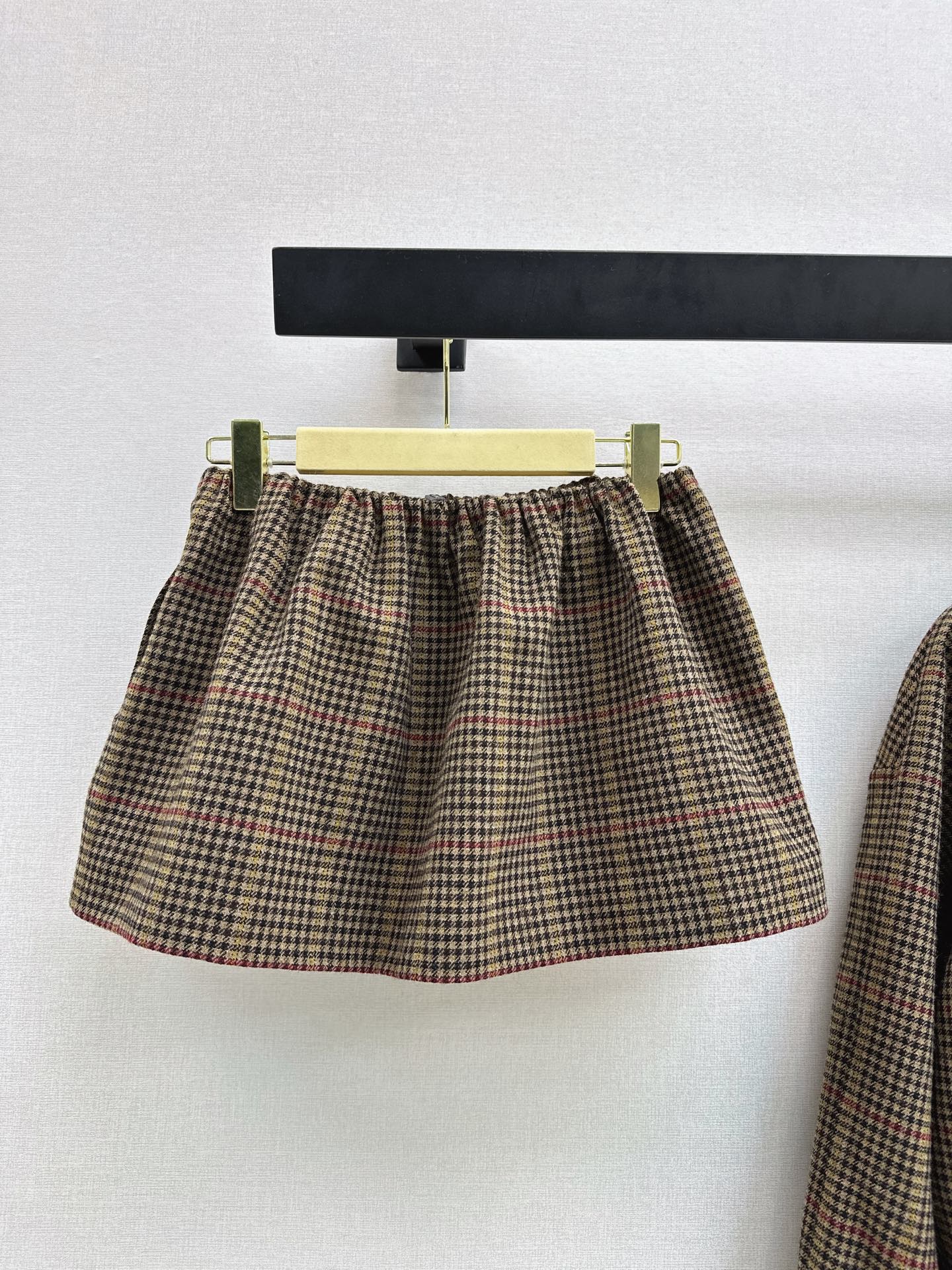 Miu 26fw houndstooth mini skirt