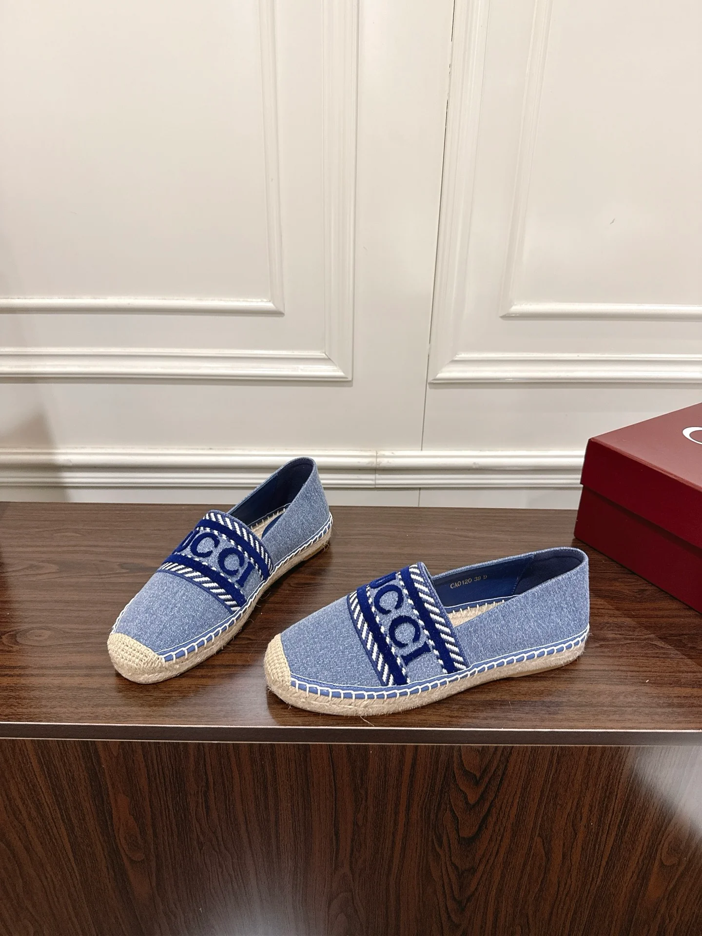 Guc 25fw espadrilles