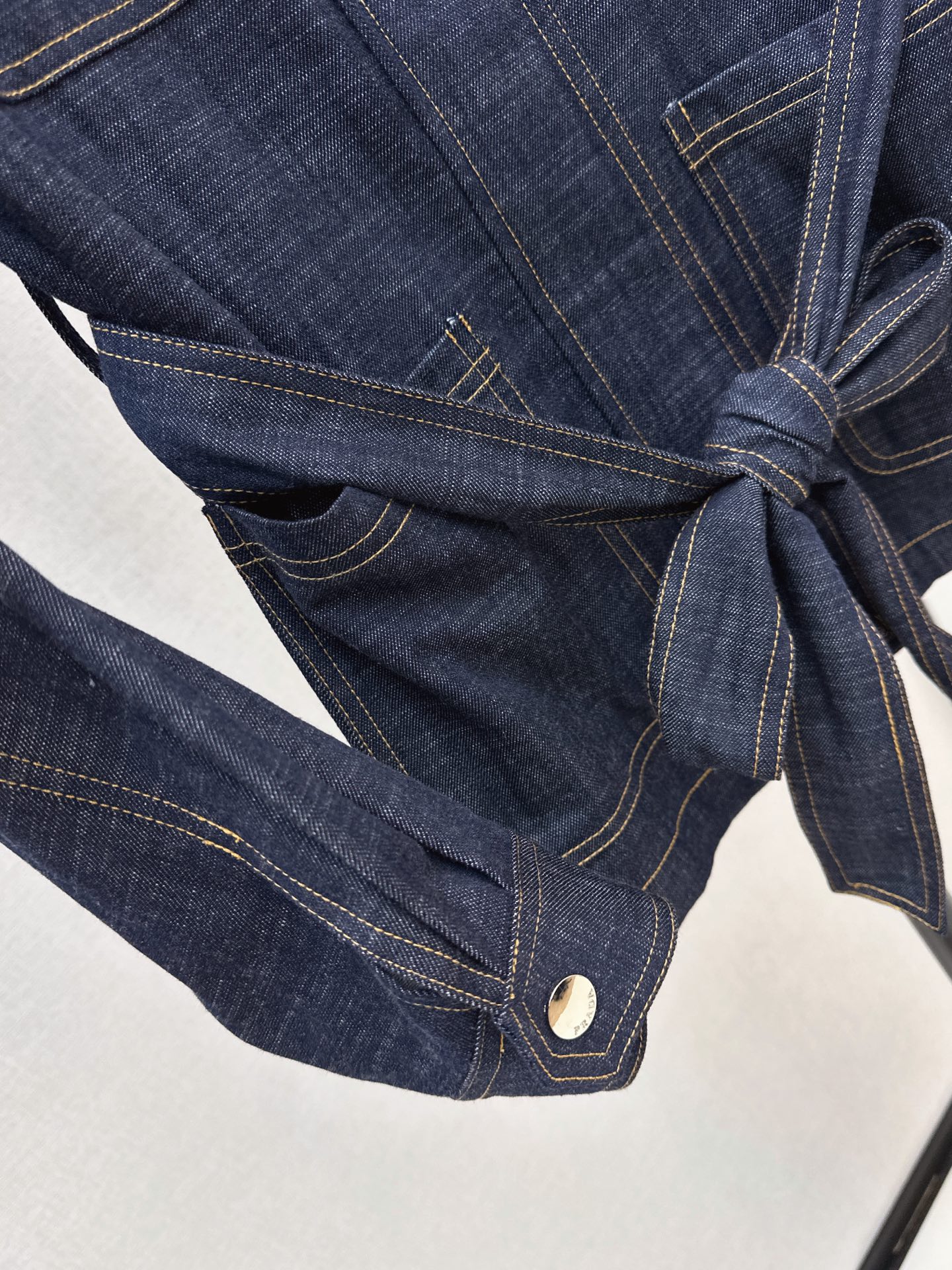 Pra 26fw belted denim jacket