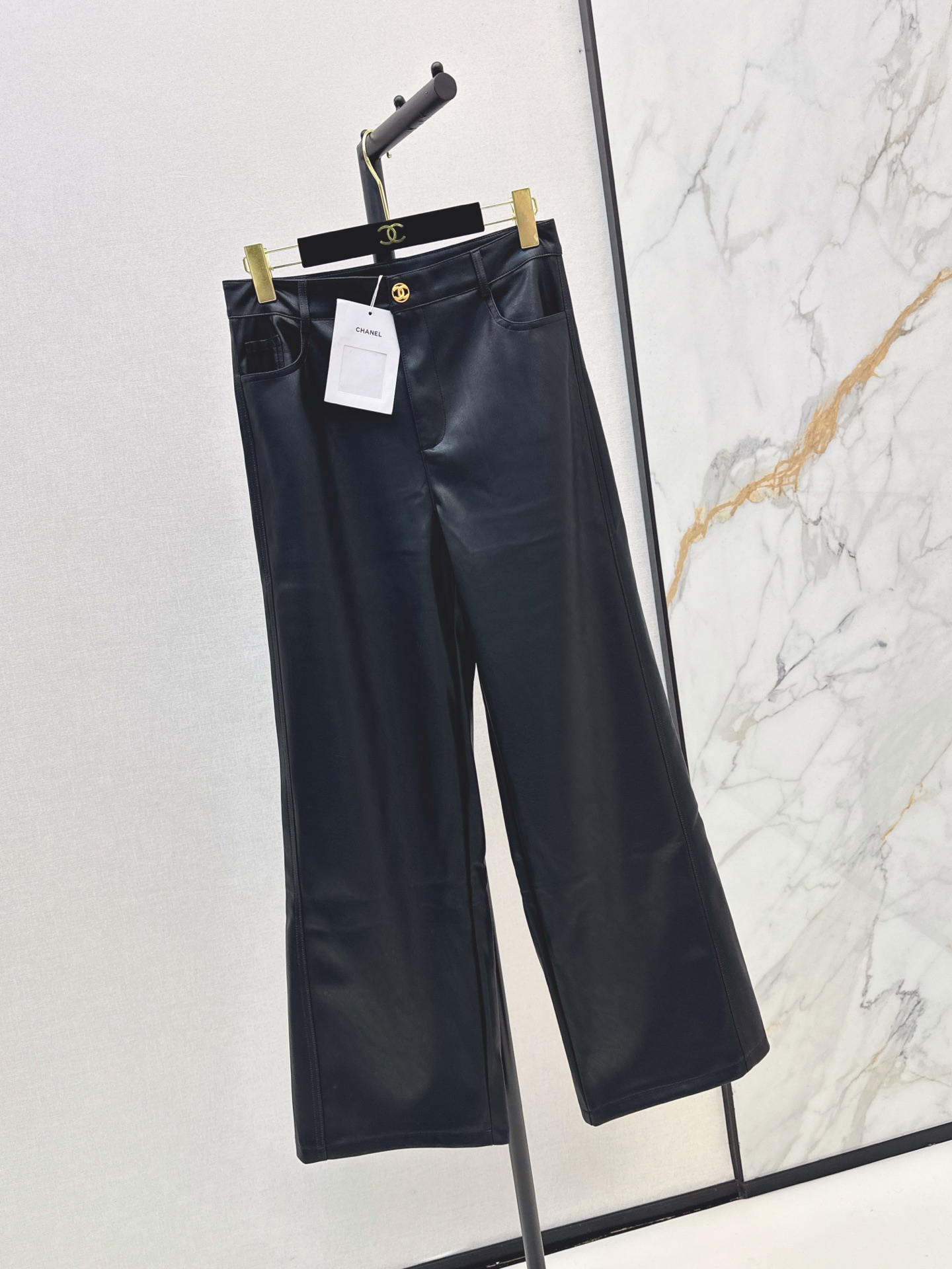 Chan 26fw pu pants