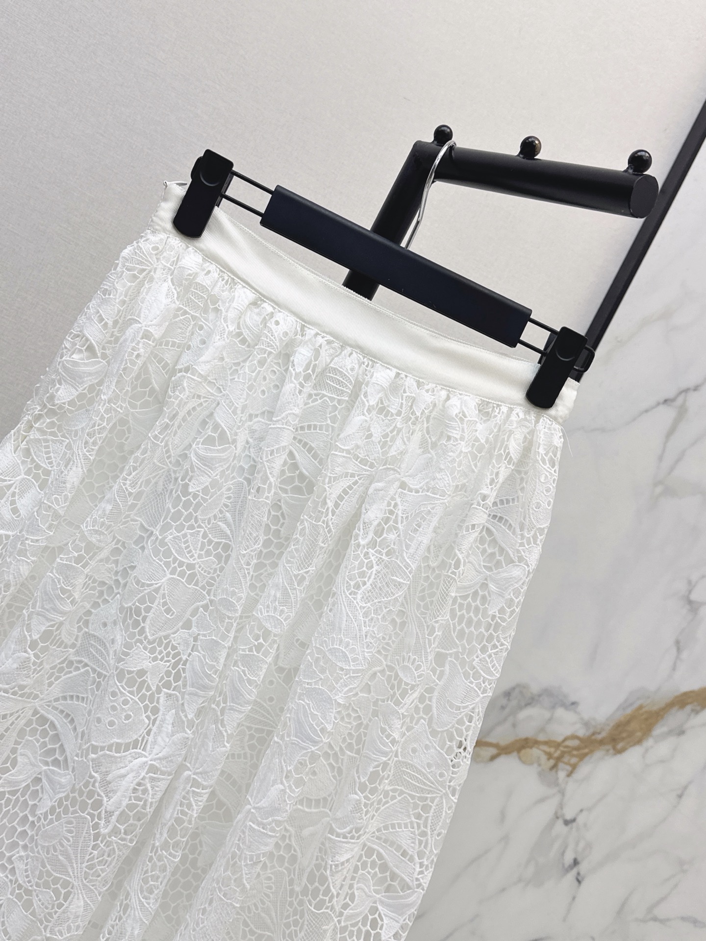 CD 26ss hollow bow embroidery skirt
