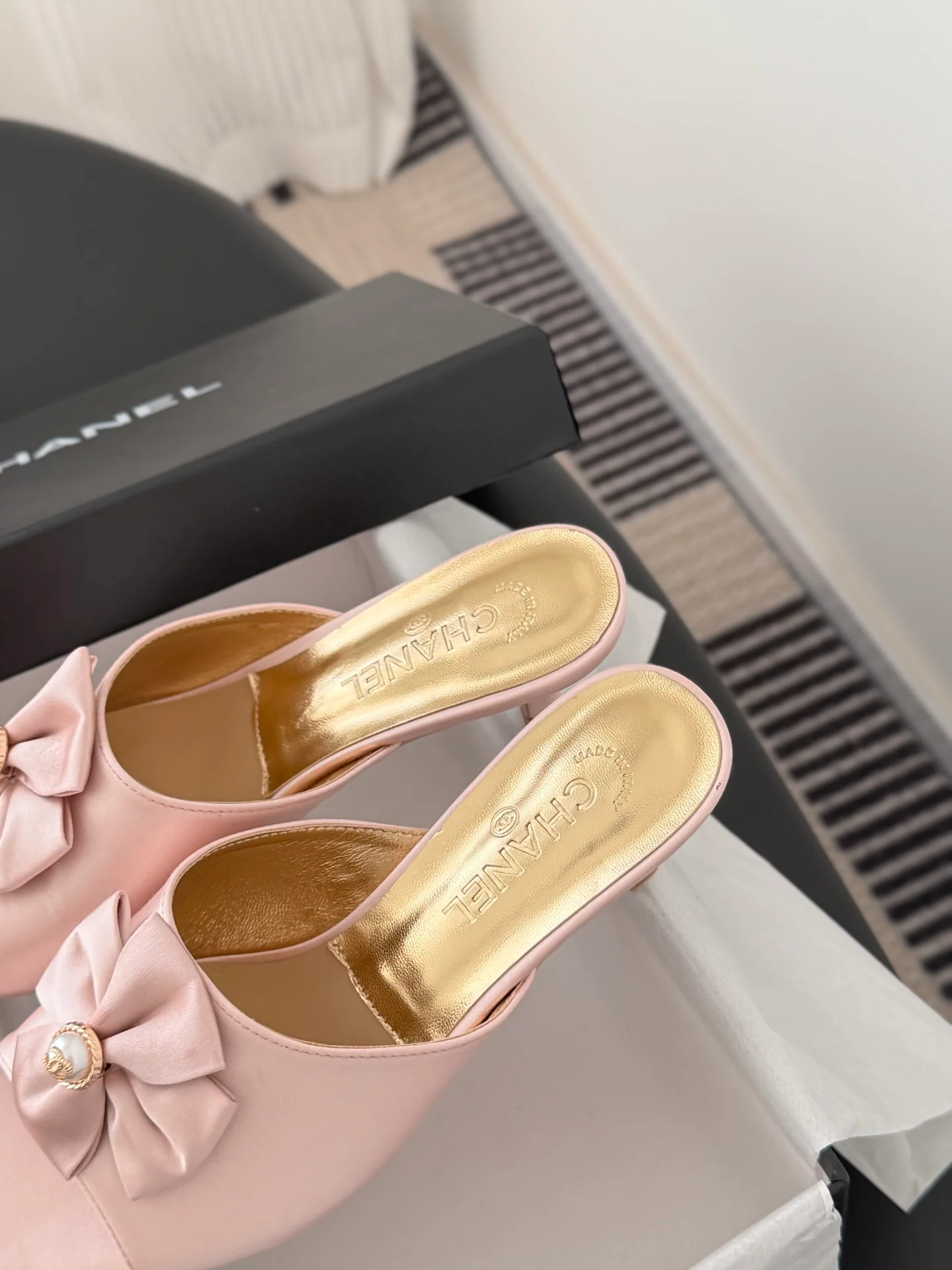 Chan 26ss kitten heel slides