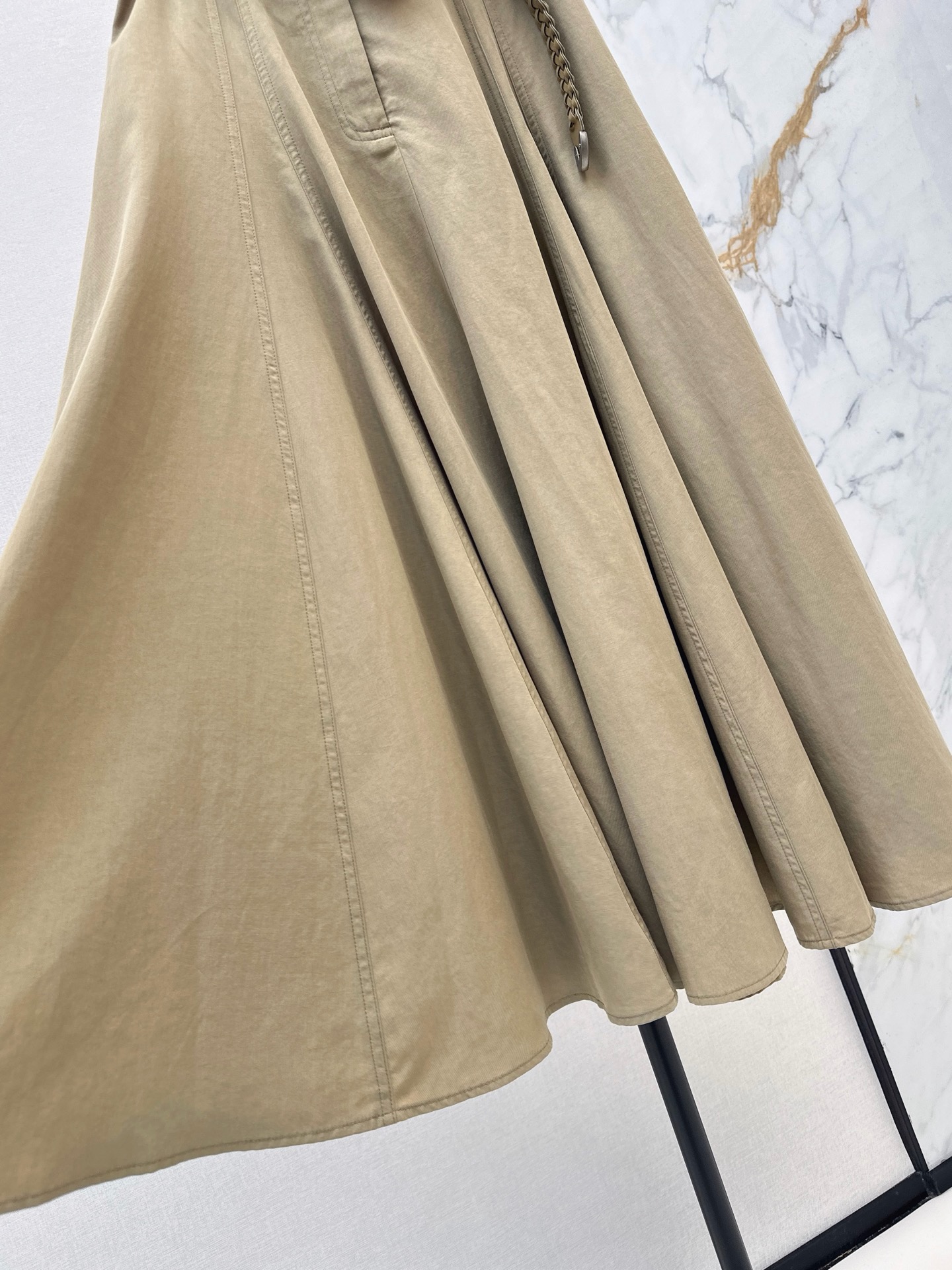 Brun 26ss belted pleated skirt