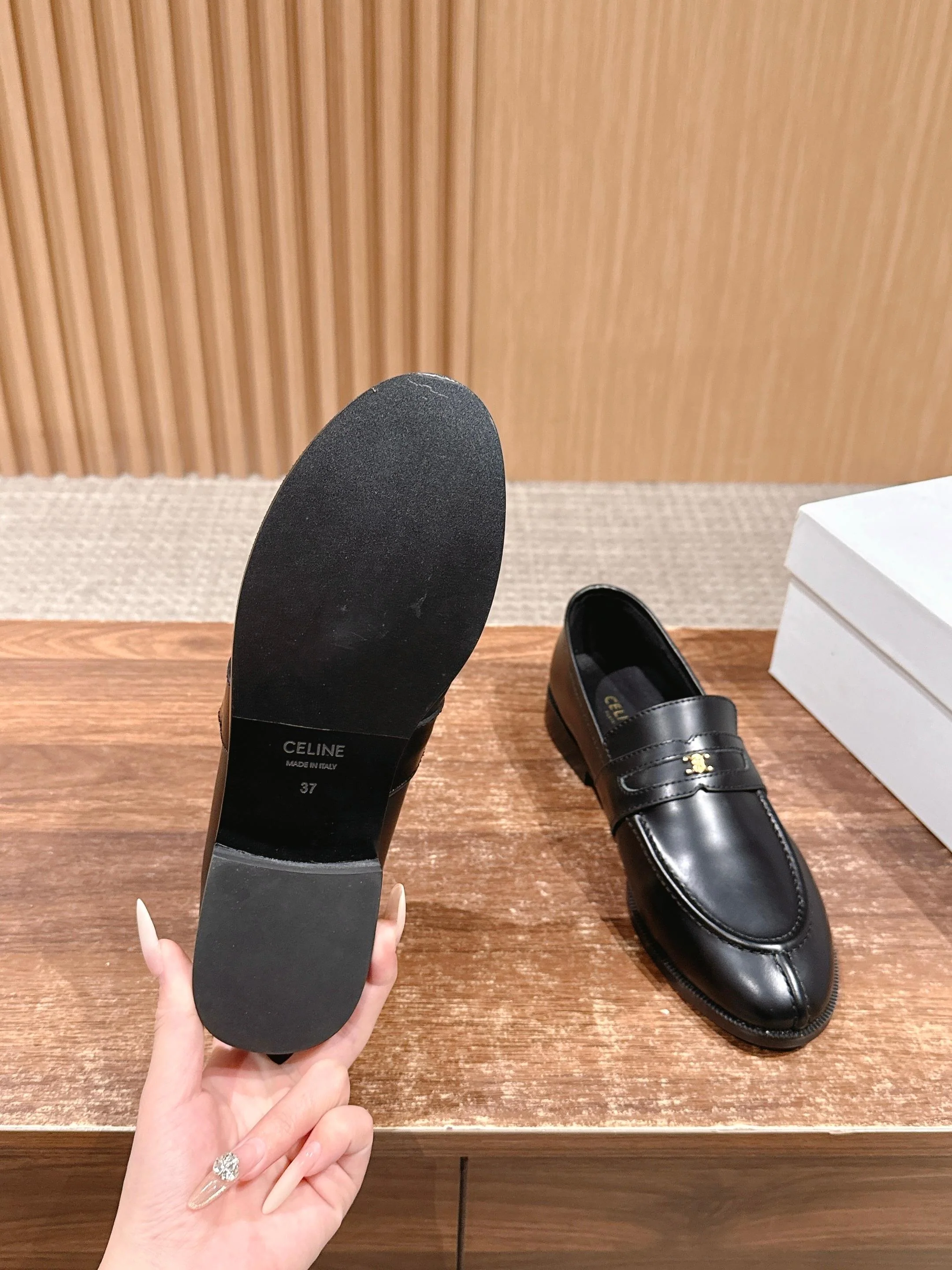 Celi 25fw loafer shoes