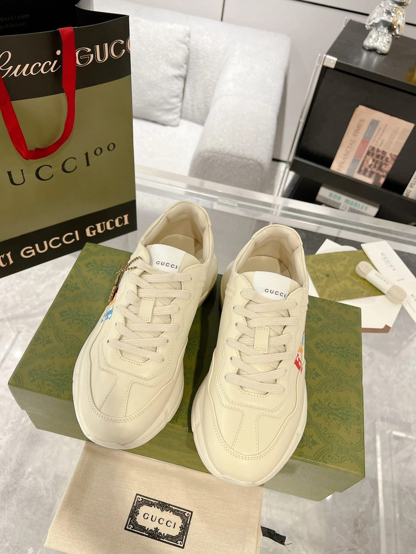 Gucc 25fw dad's shoes