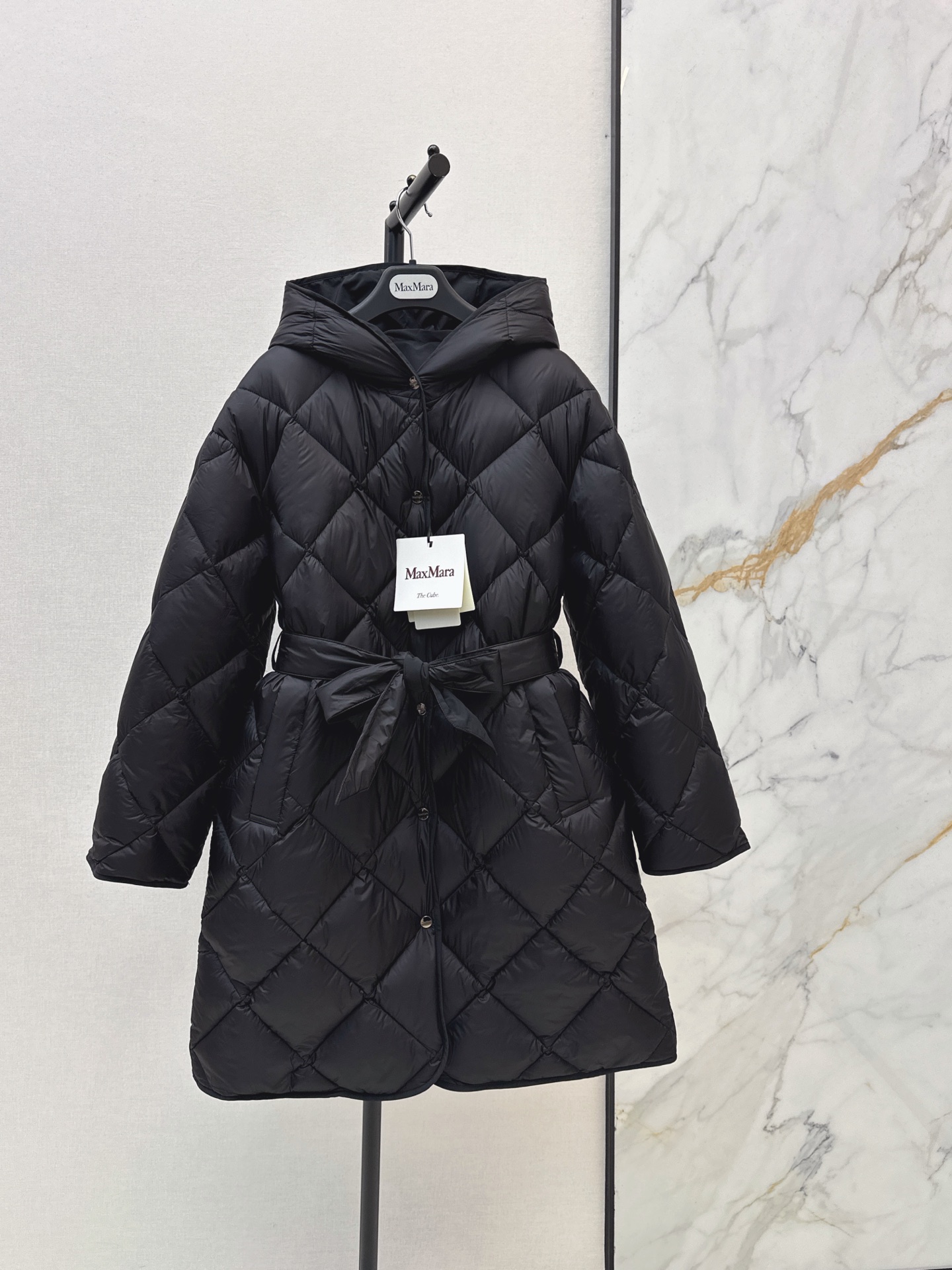 Max 26fw reversible hooded puffer jacket