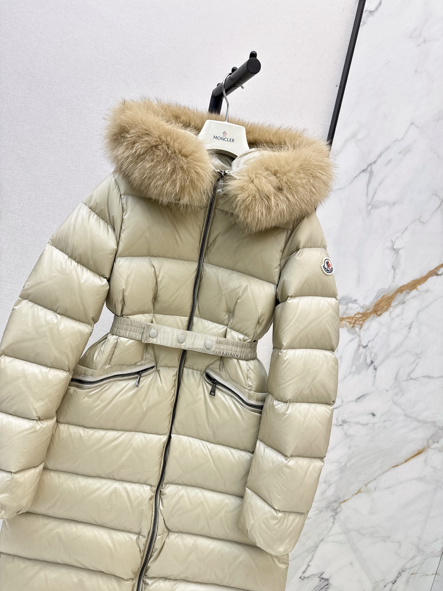 Monc 26fw fur-trim belted down jacket