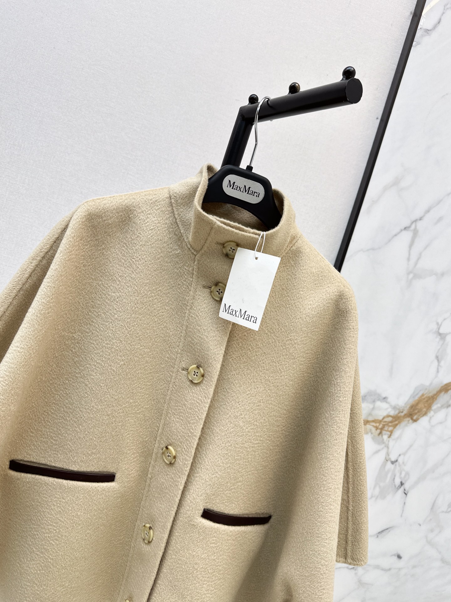 Max 26fw cape jacket