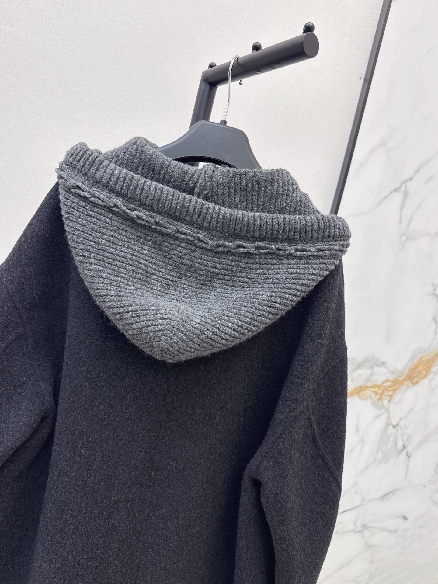 Max 26fw hooded overcoats