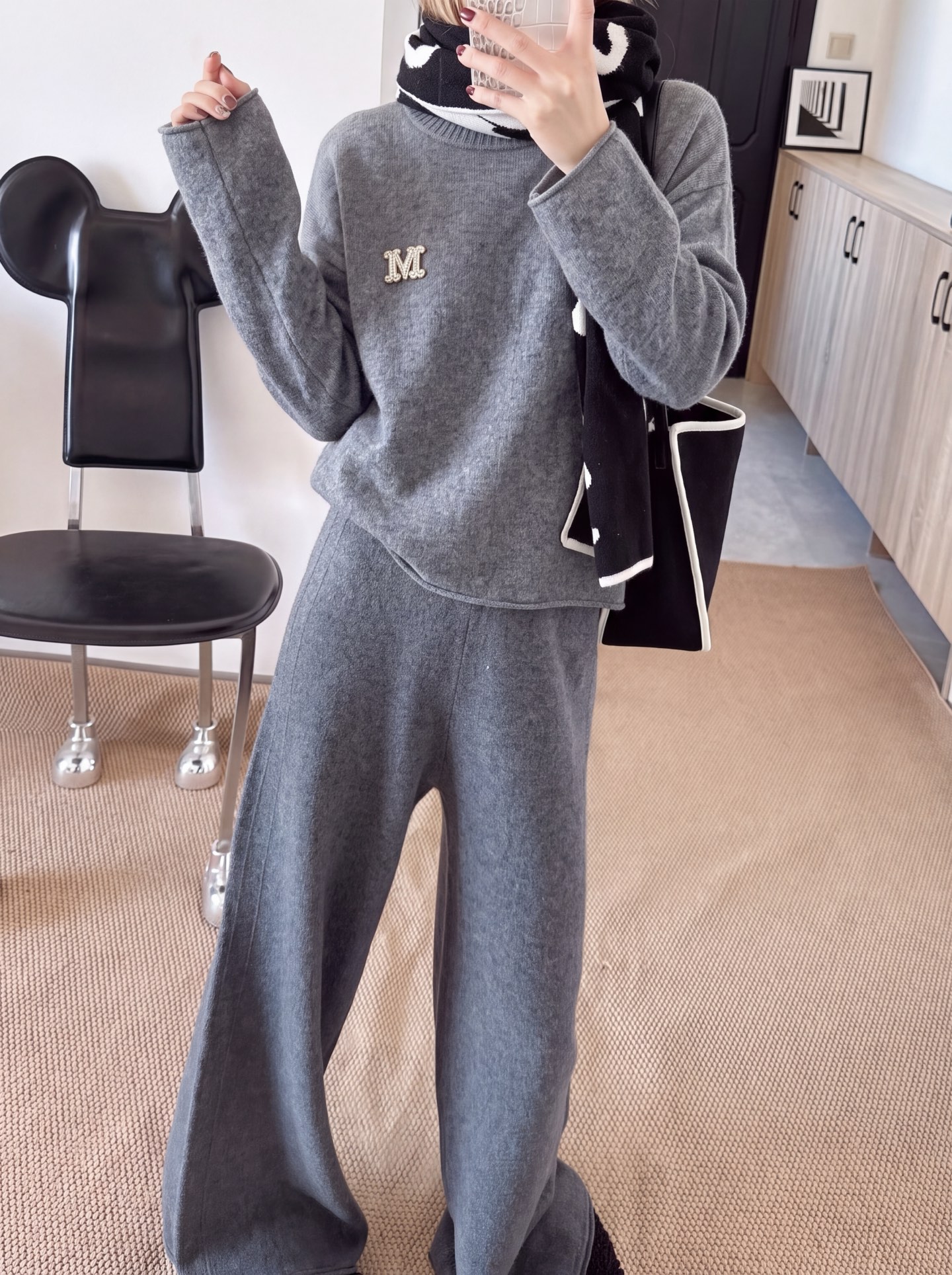 Max 26fw wool sweater pants sents